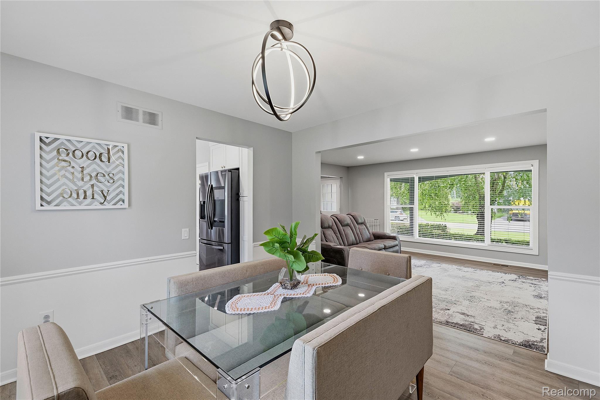 3495 Macnichol Trail