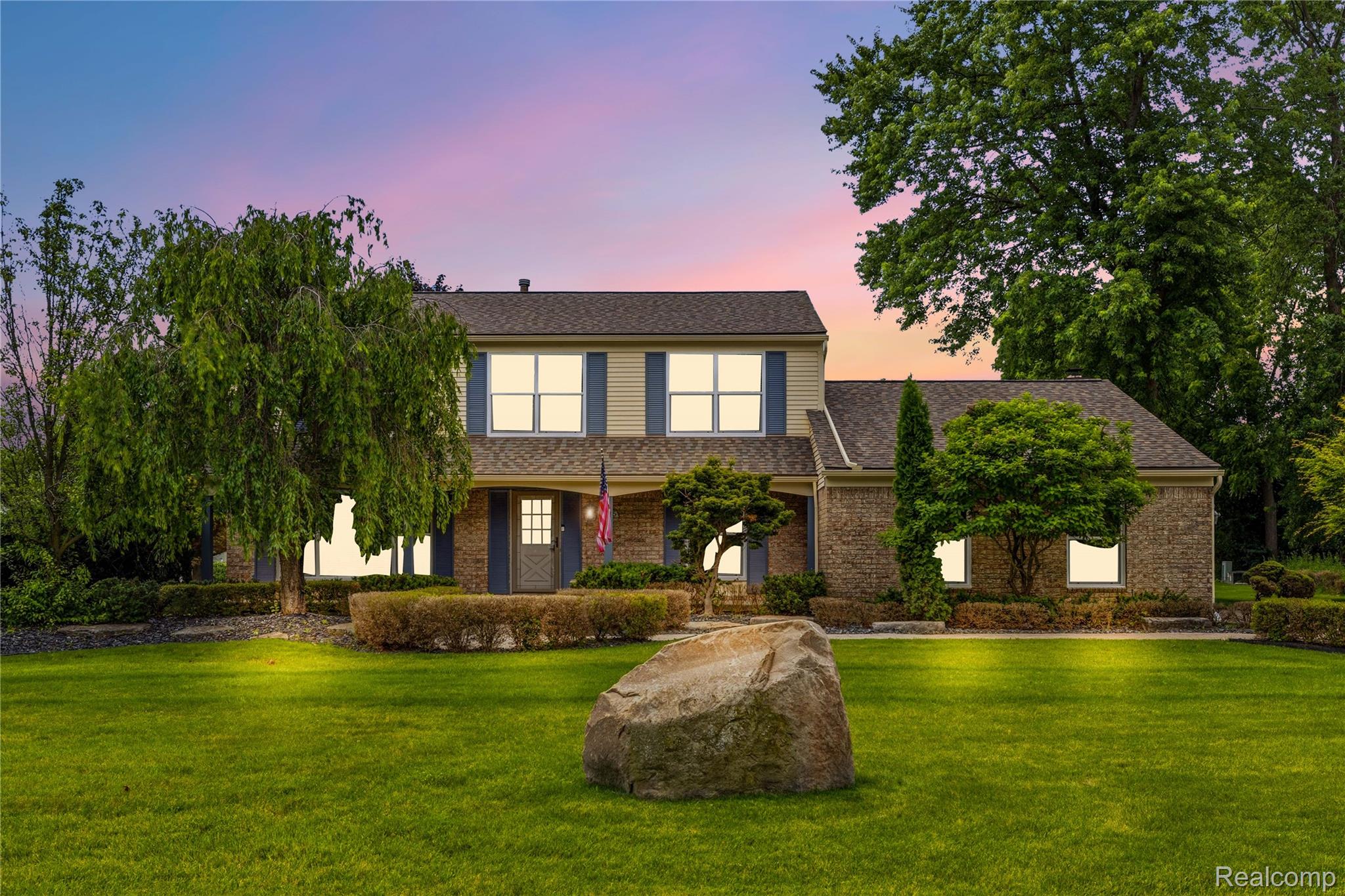 3495 Macnichol Trail