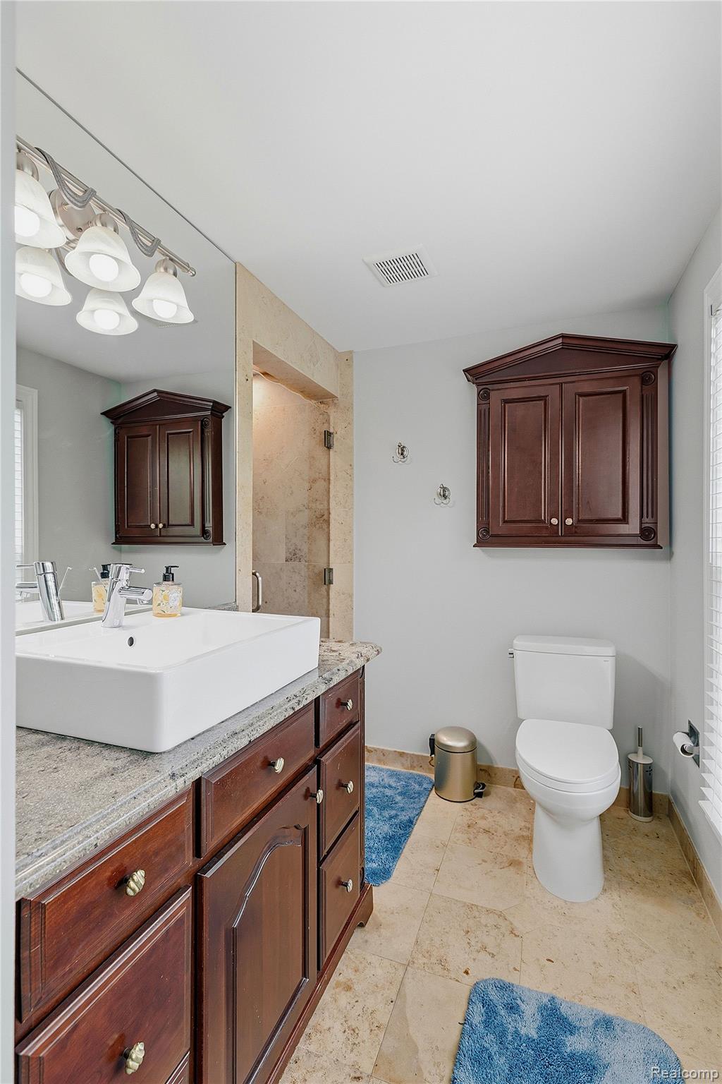 3495 Macnichol Trail