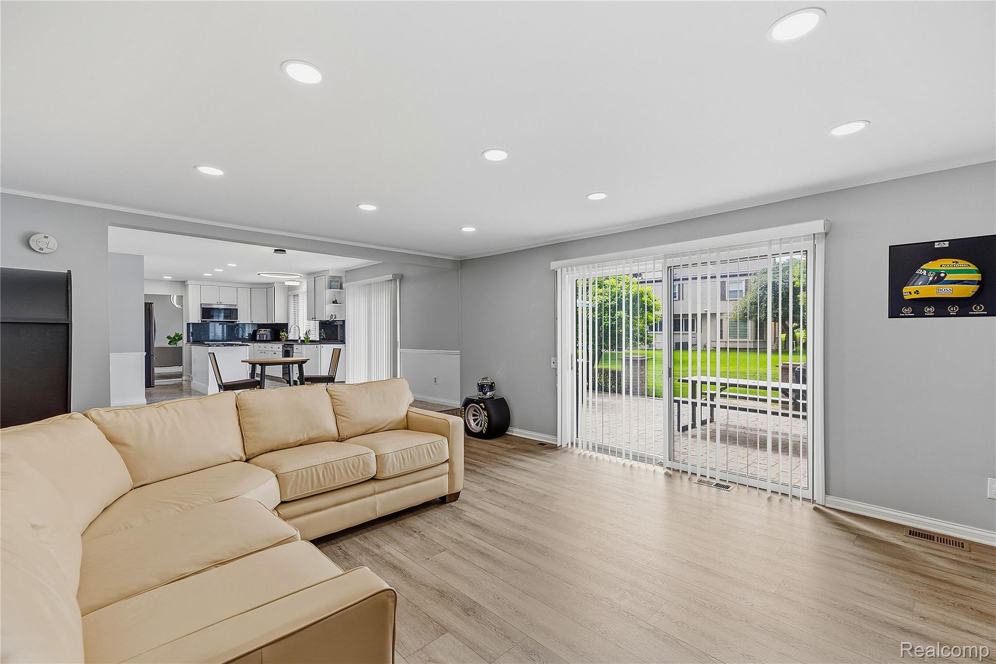 3495 Macnichol Trail
