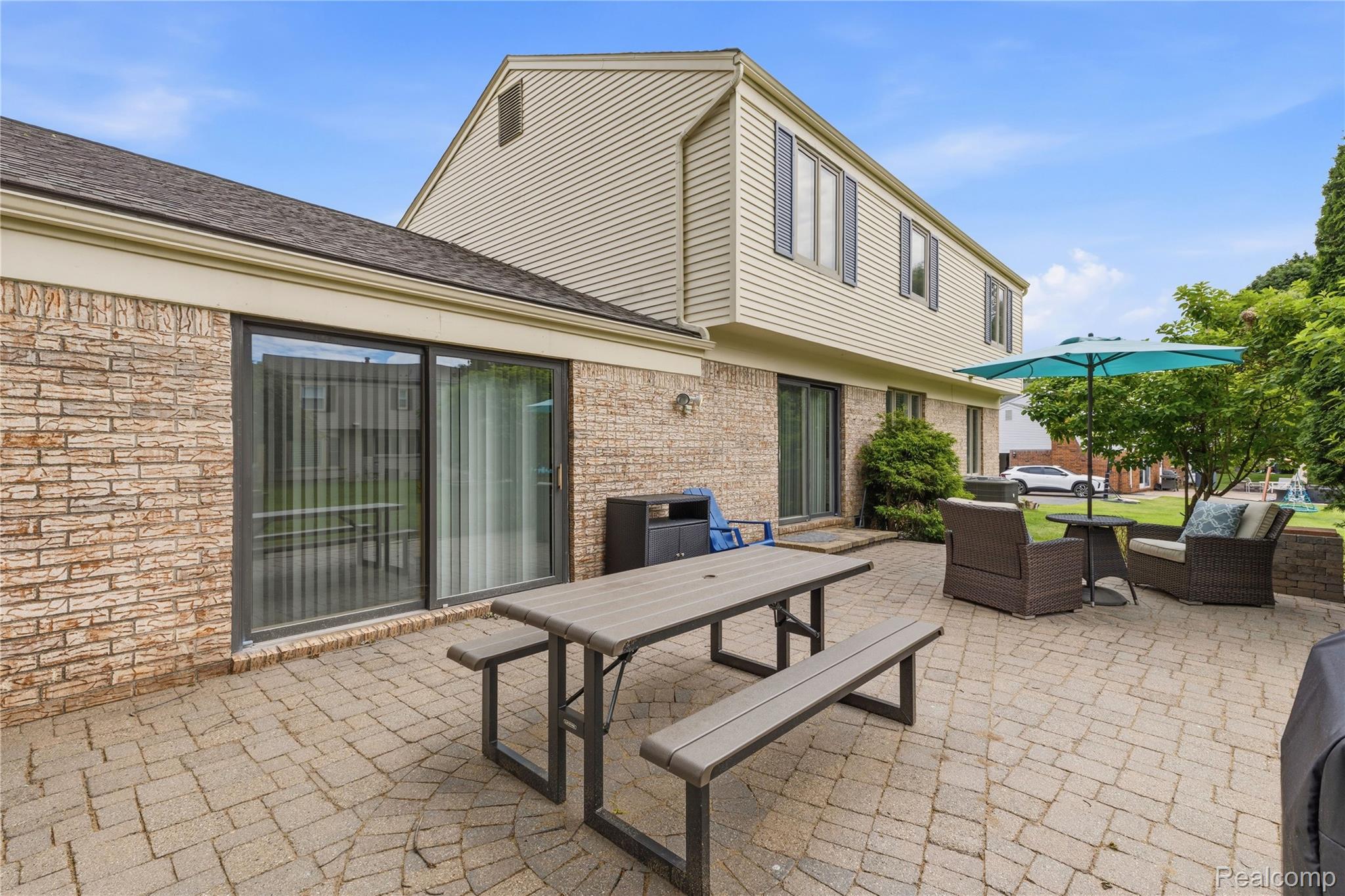 3495 Macnichol Trail