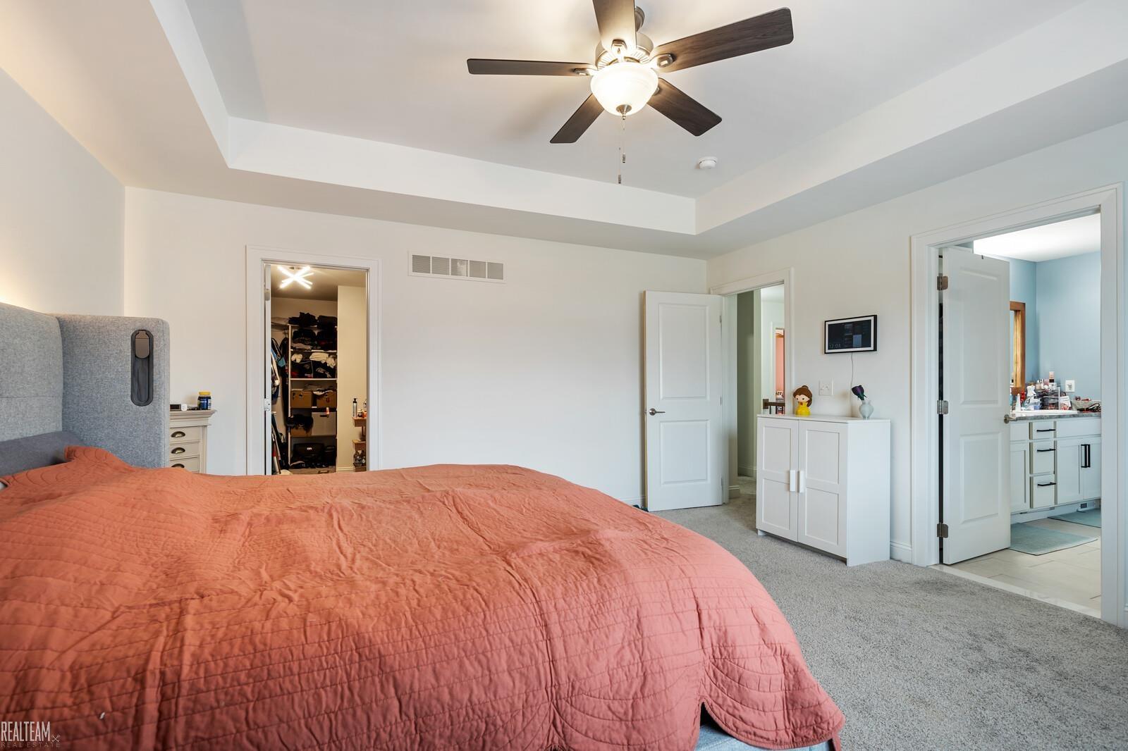 47367 E Bayside Circle