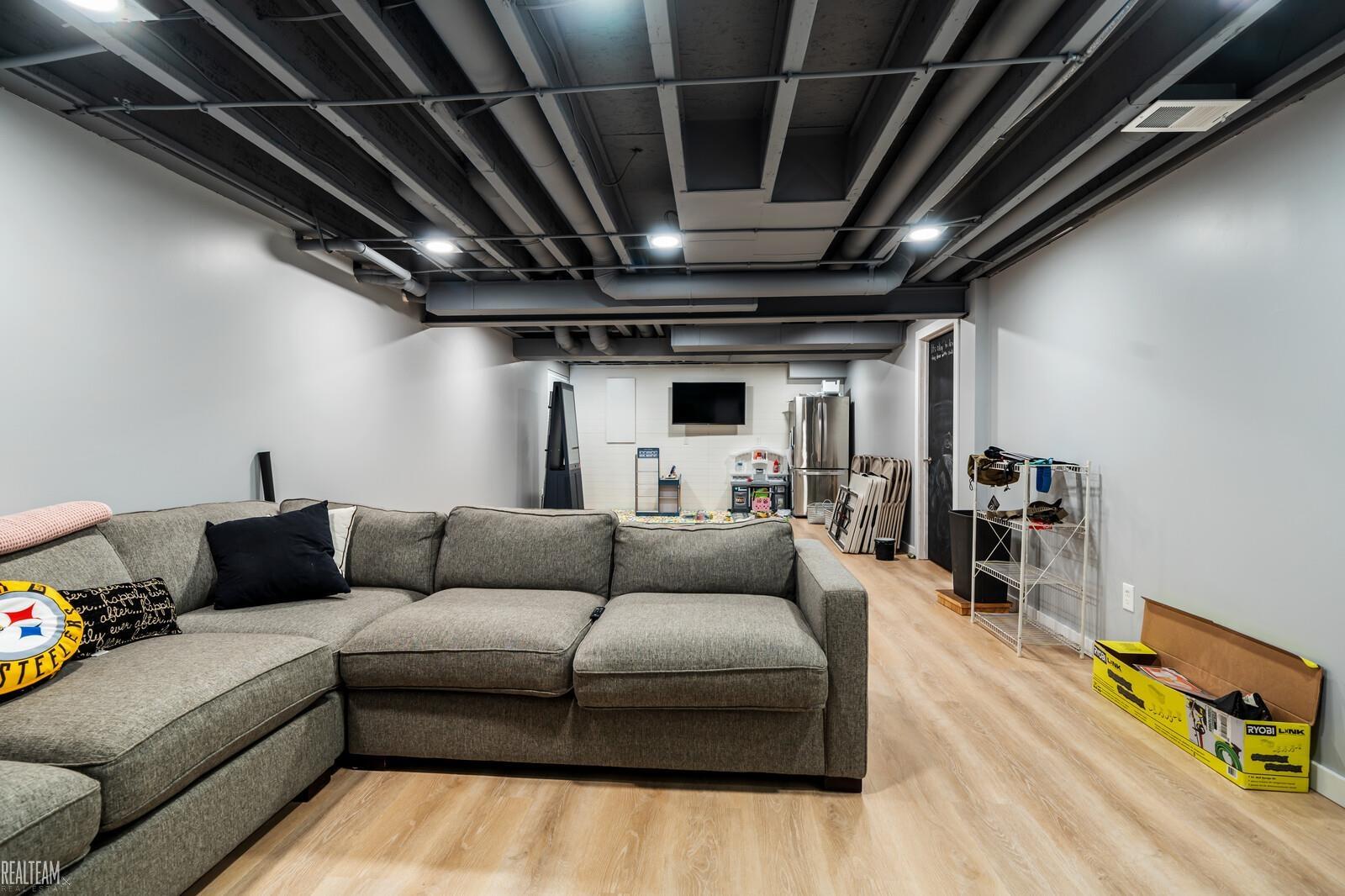 47367 E Bayside Circle