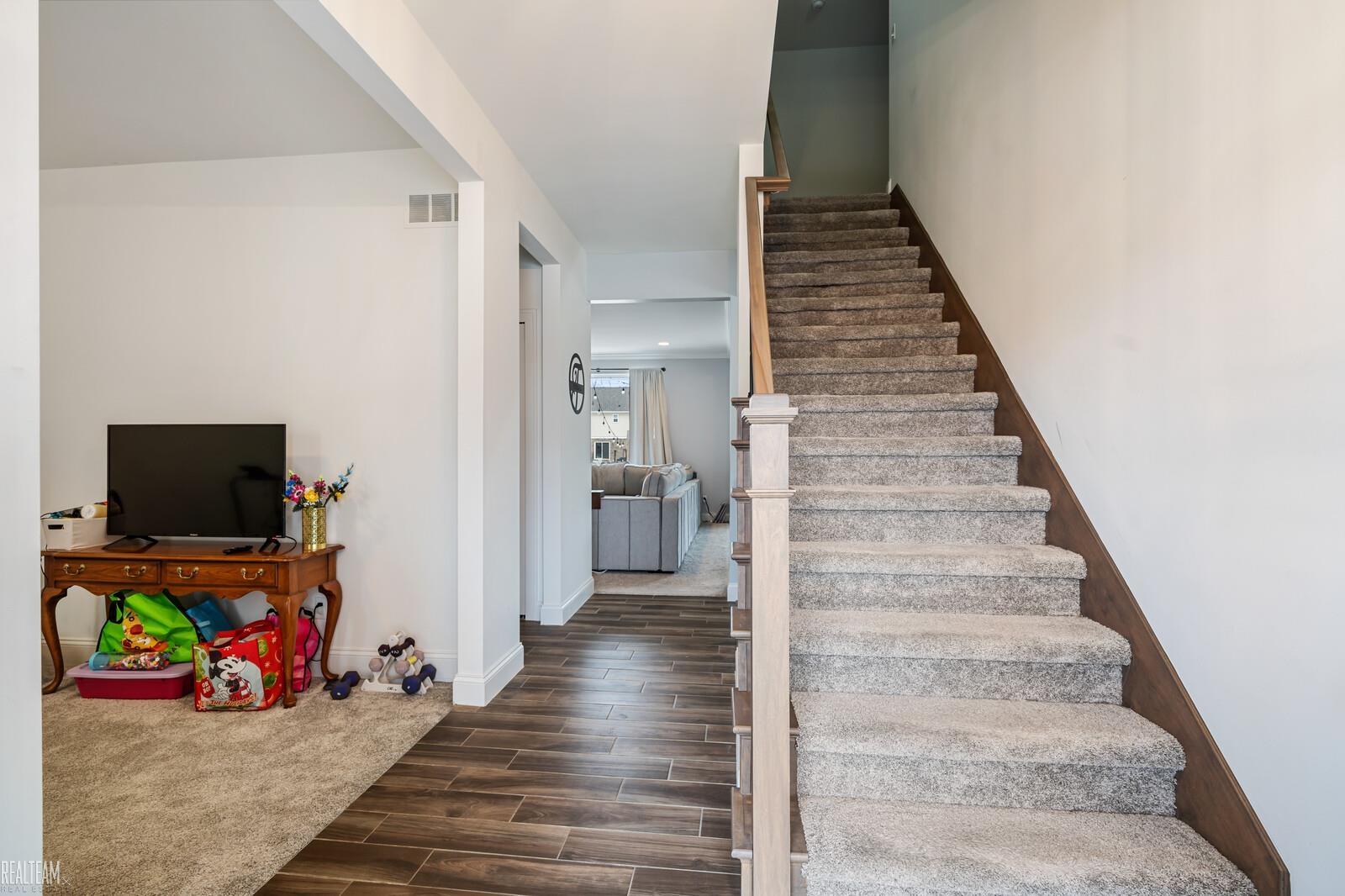 47367 E Bayside Circle