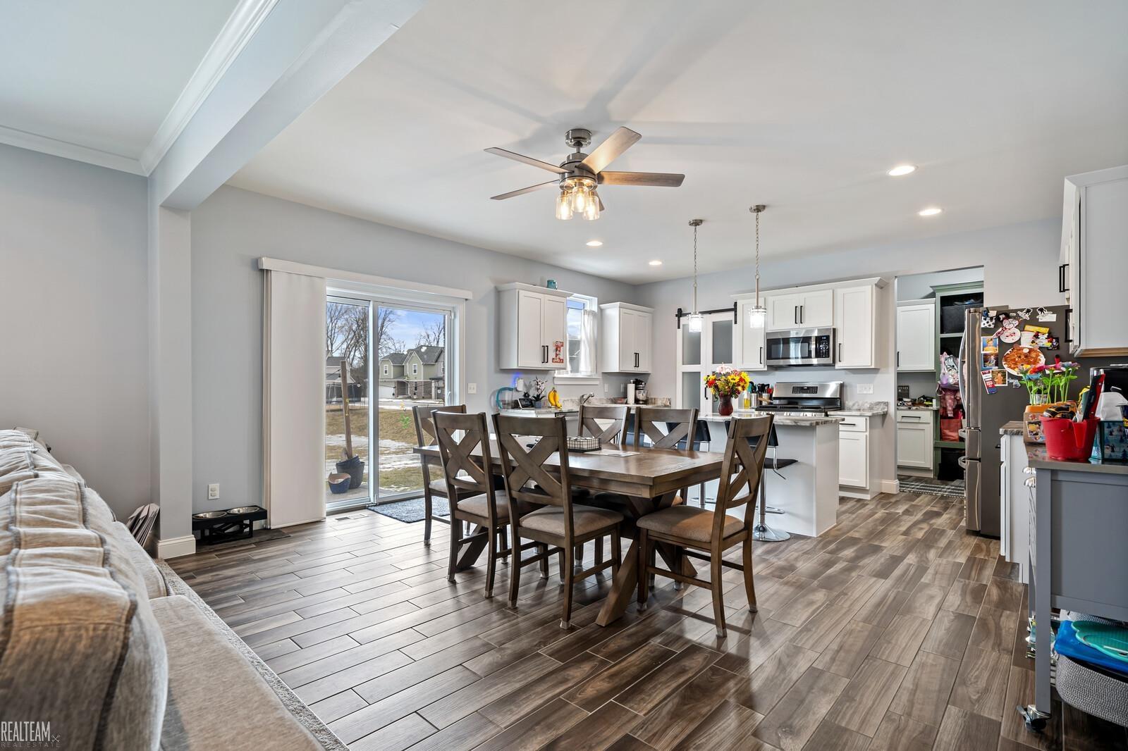 47367 E Bayside Circle