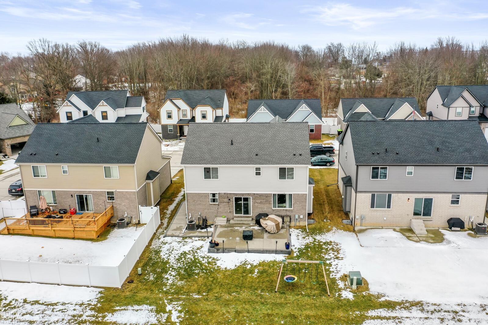 47367 E Bayside Circle