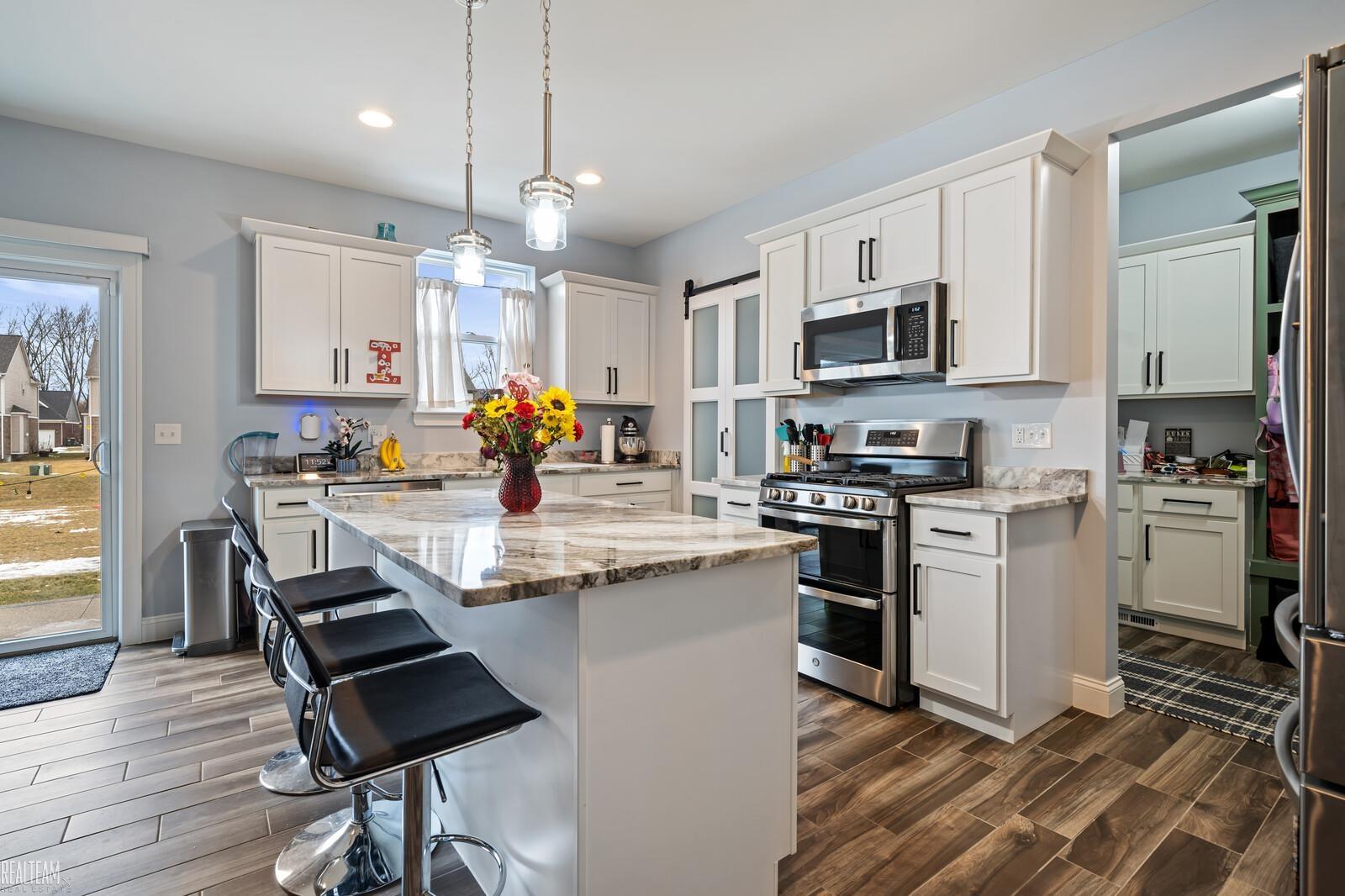 47367 E Bayside Circle