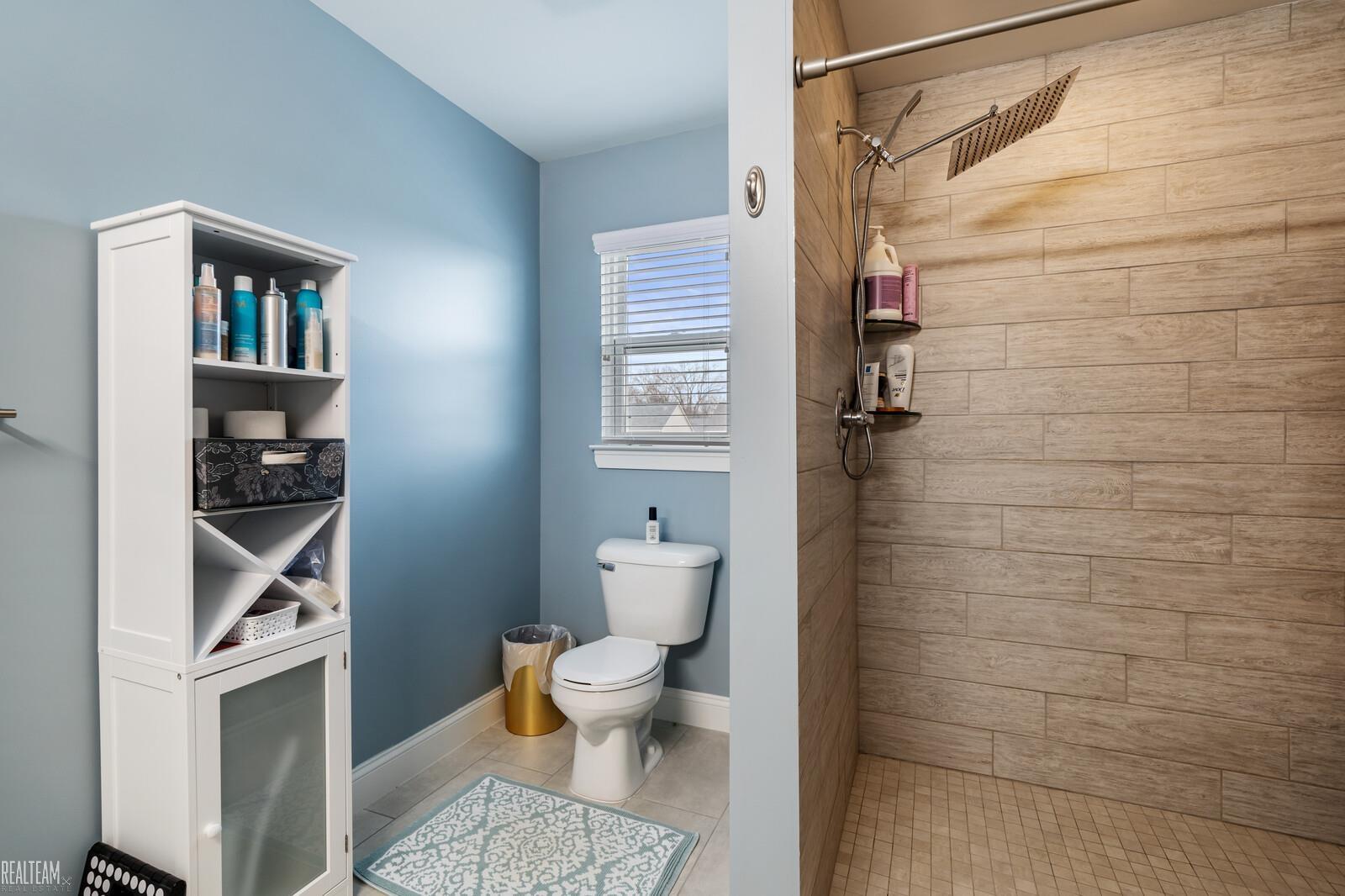 47367 E Bayside Circle