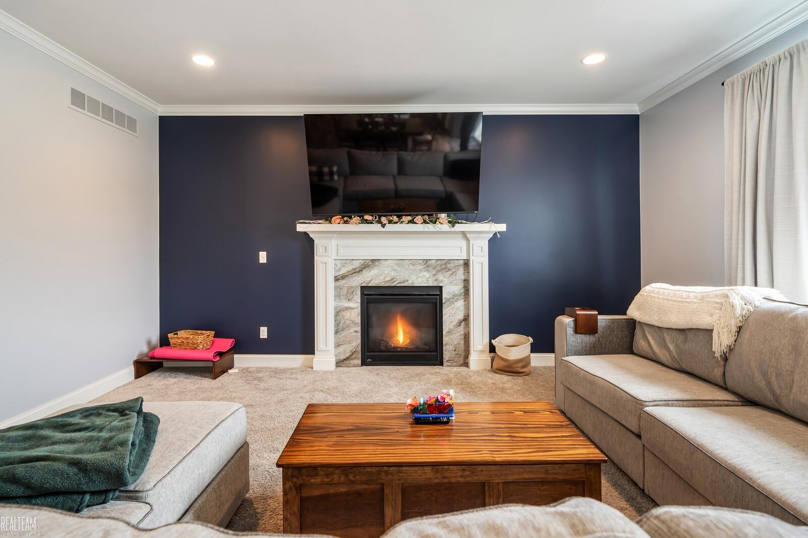 47367 E Bayside Circle