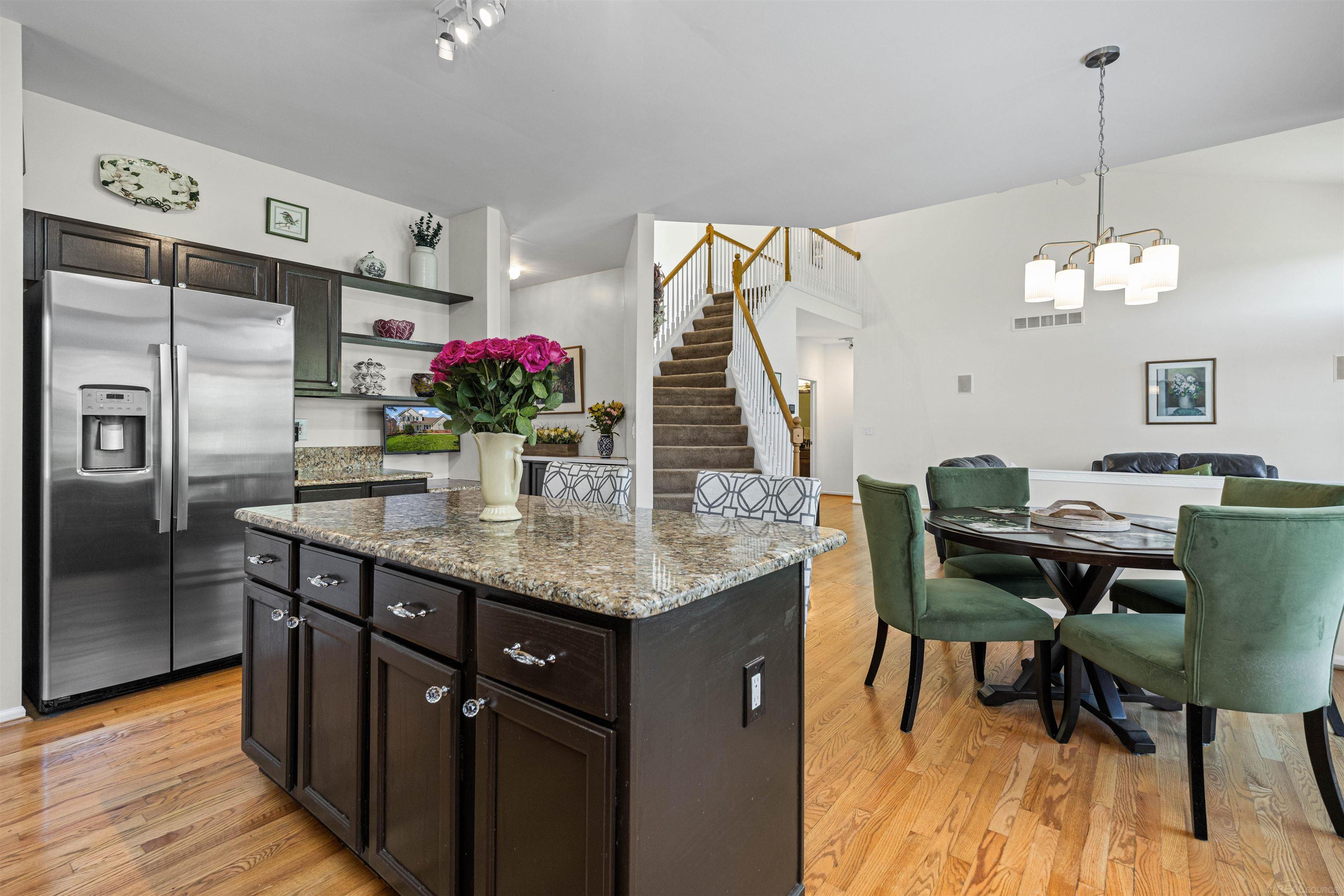 4247 Bold Meadows Street
