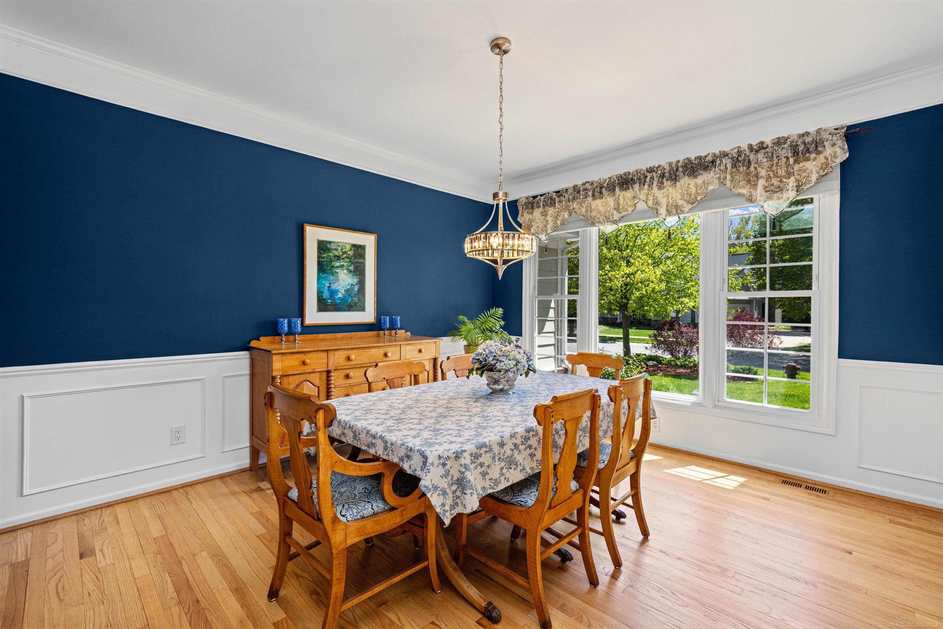4247 Bold Meadows Street
