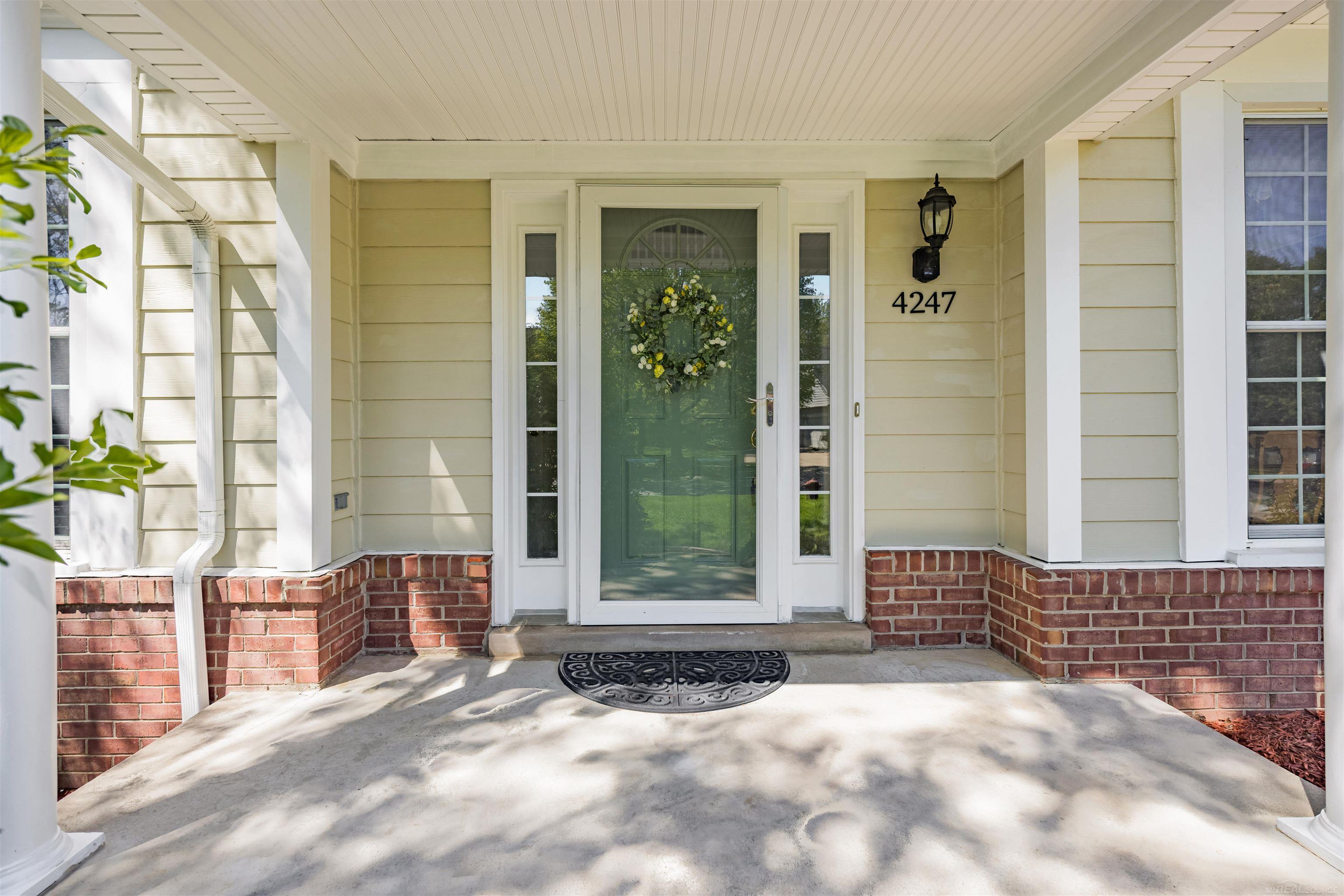 4247 Bold Meadows Street