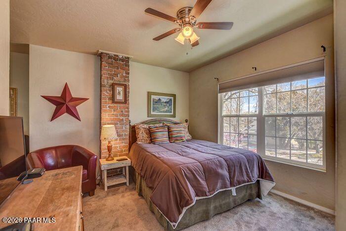 325 E Union 'The Townhouse' Street