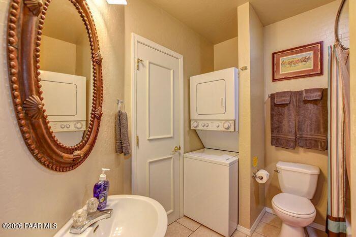 325 E Union 'The Townhouse' Street