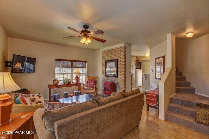 325 E Union 'The Townhouse' Street