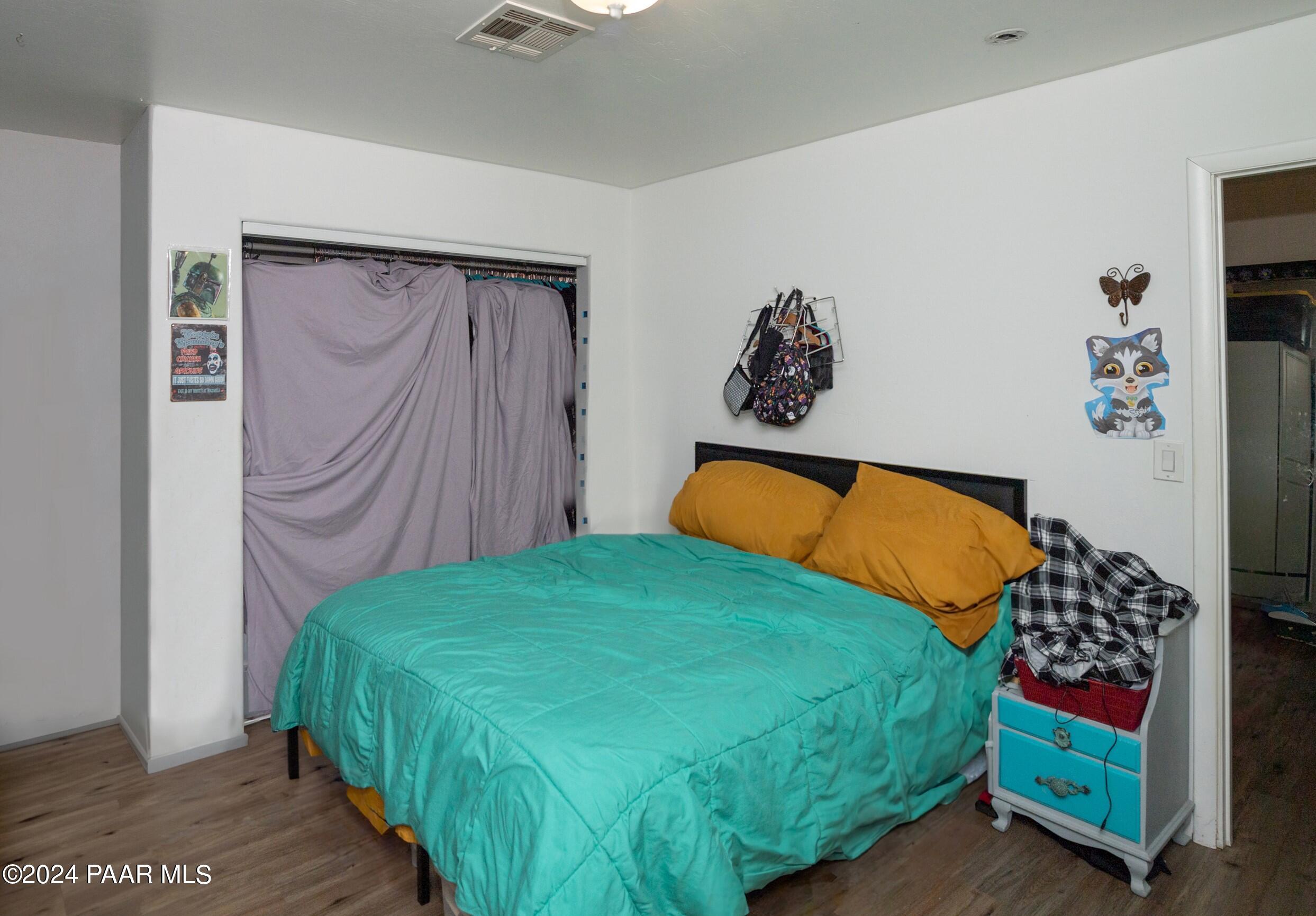 907 & 911 E Goodwin Street