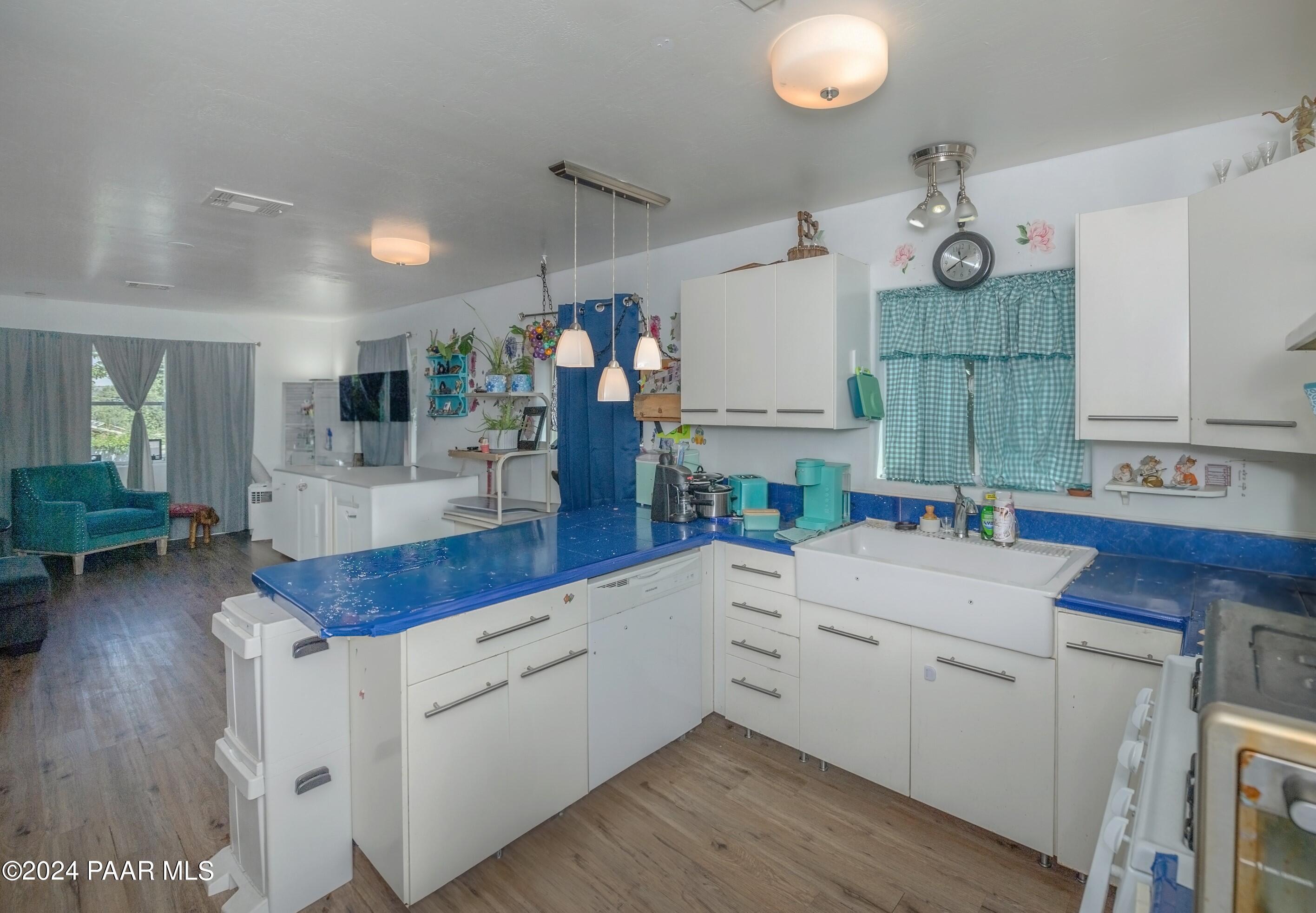 907 & 911 E Goodwin Street