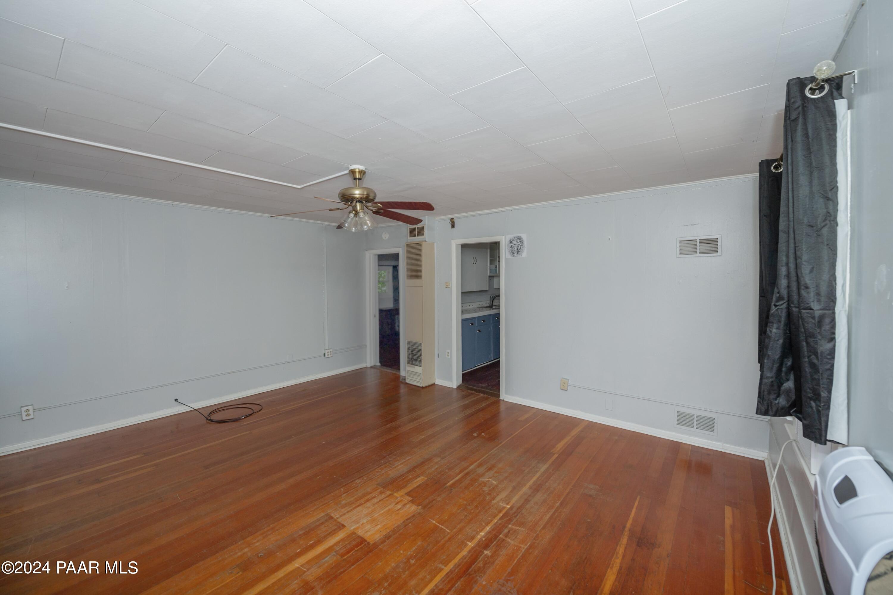 907 & 911 E Goodwin Street