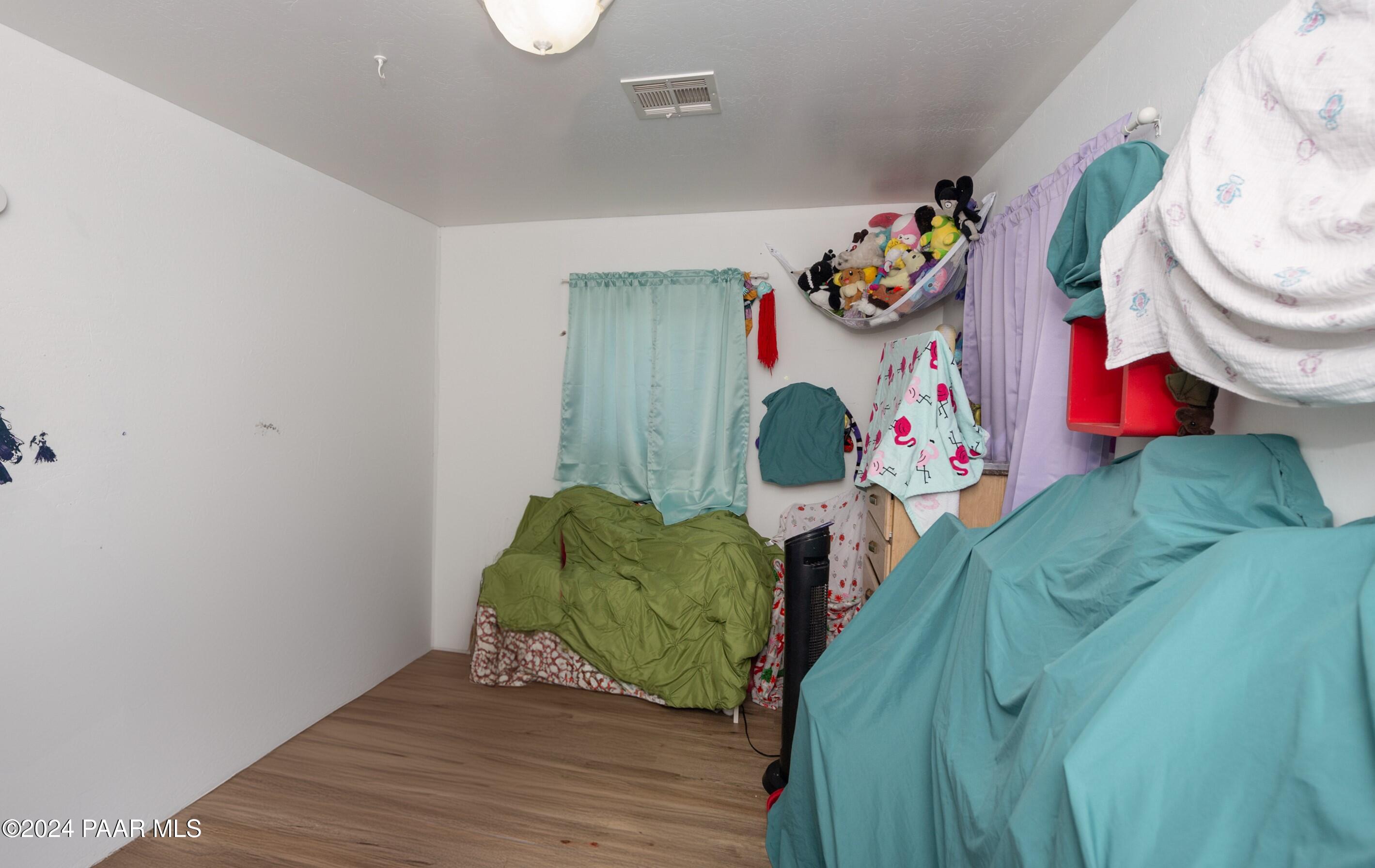 907 & 911 E Goodwin Street