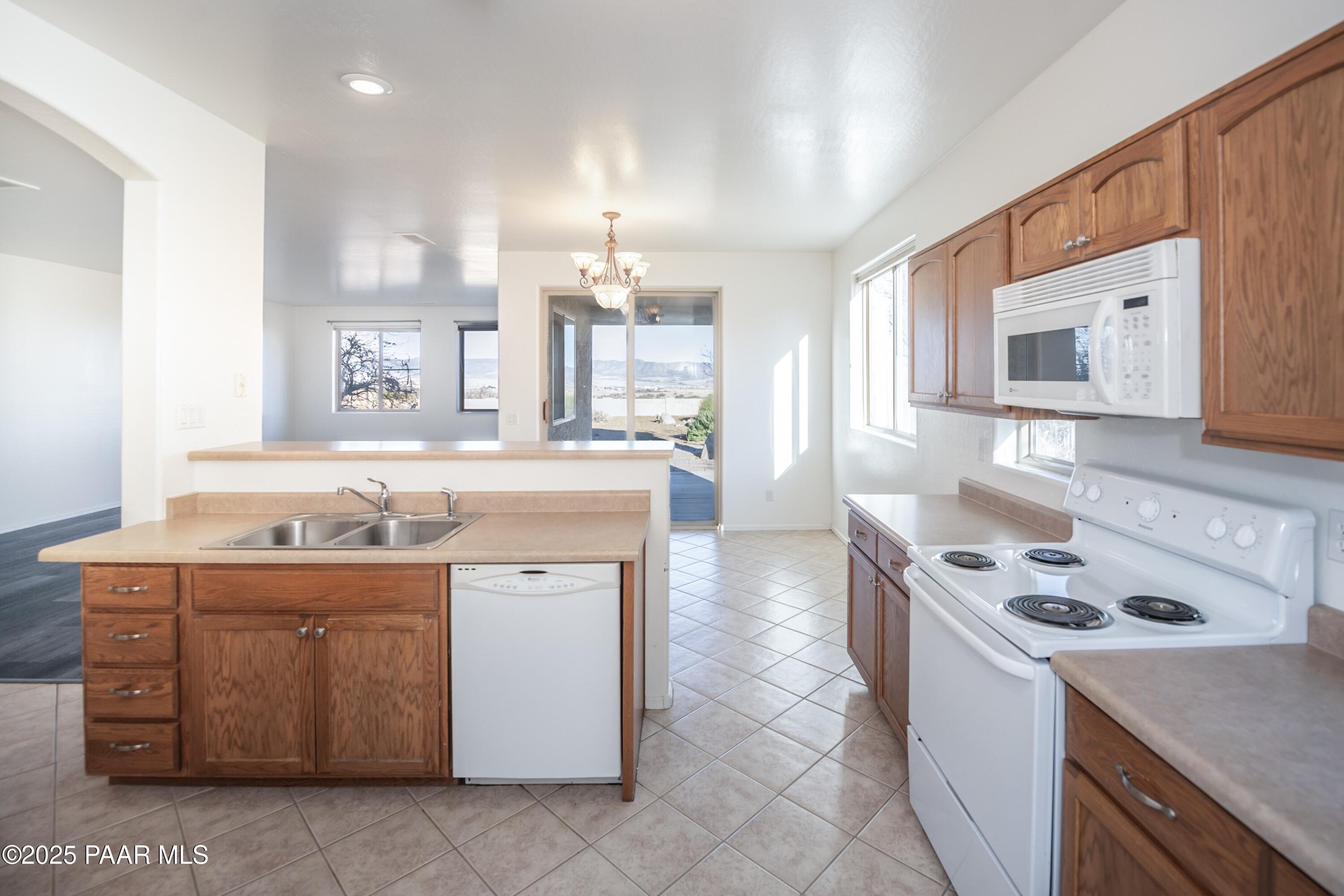 1891 N Tin Strap Trail