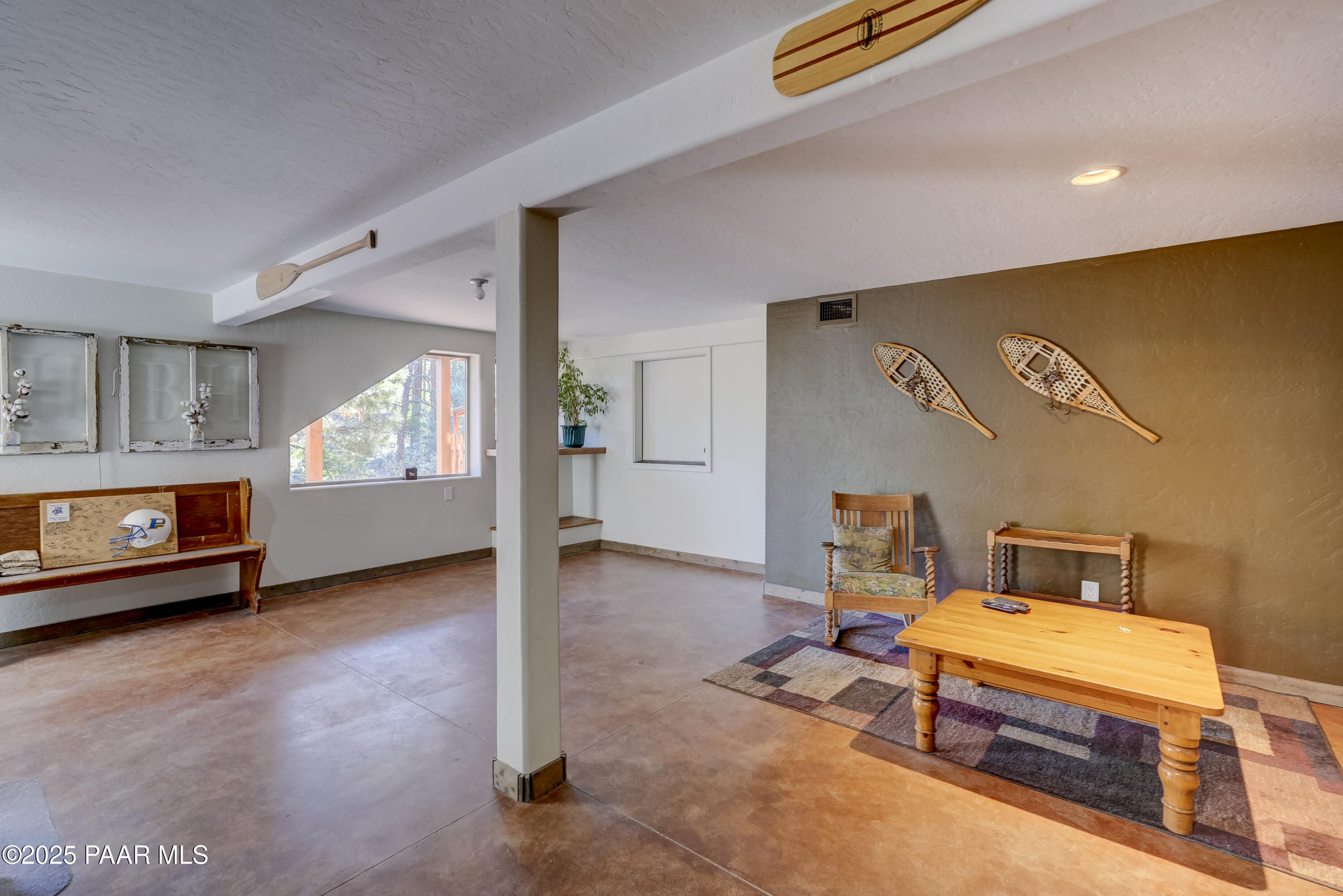 1101 S Milton Avenue