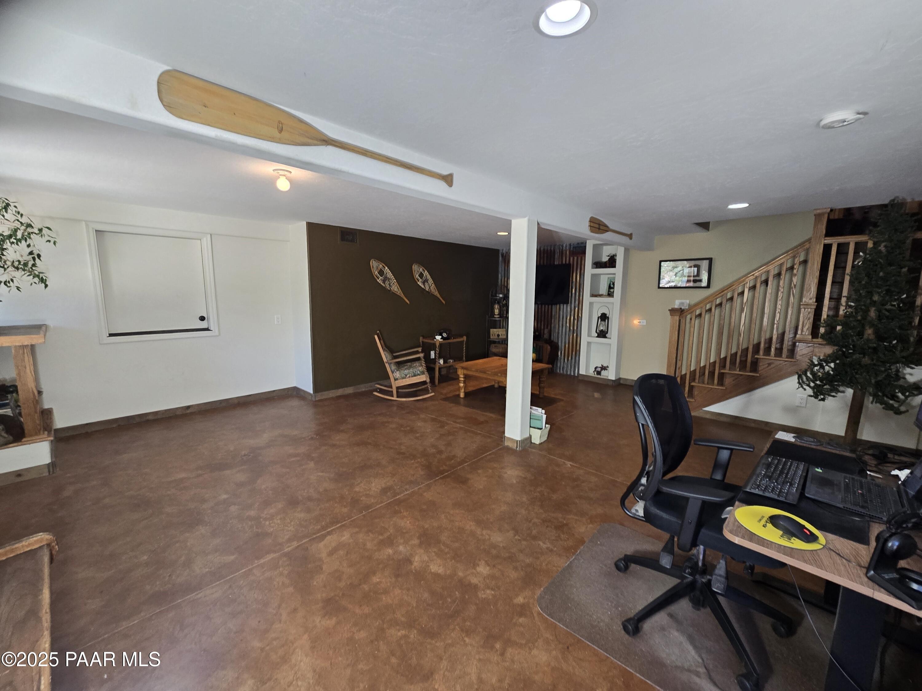 1101 S Milton Avenue