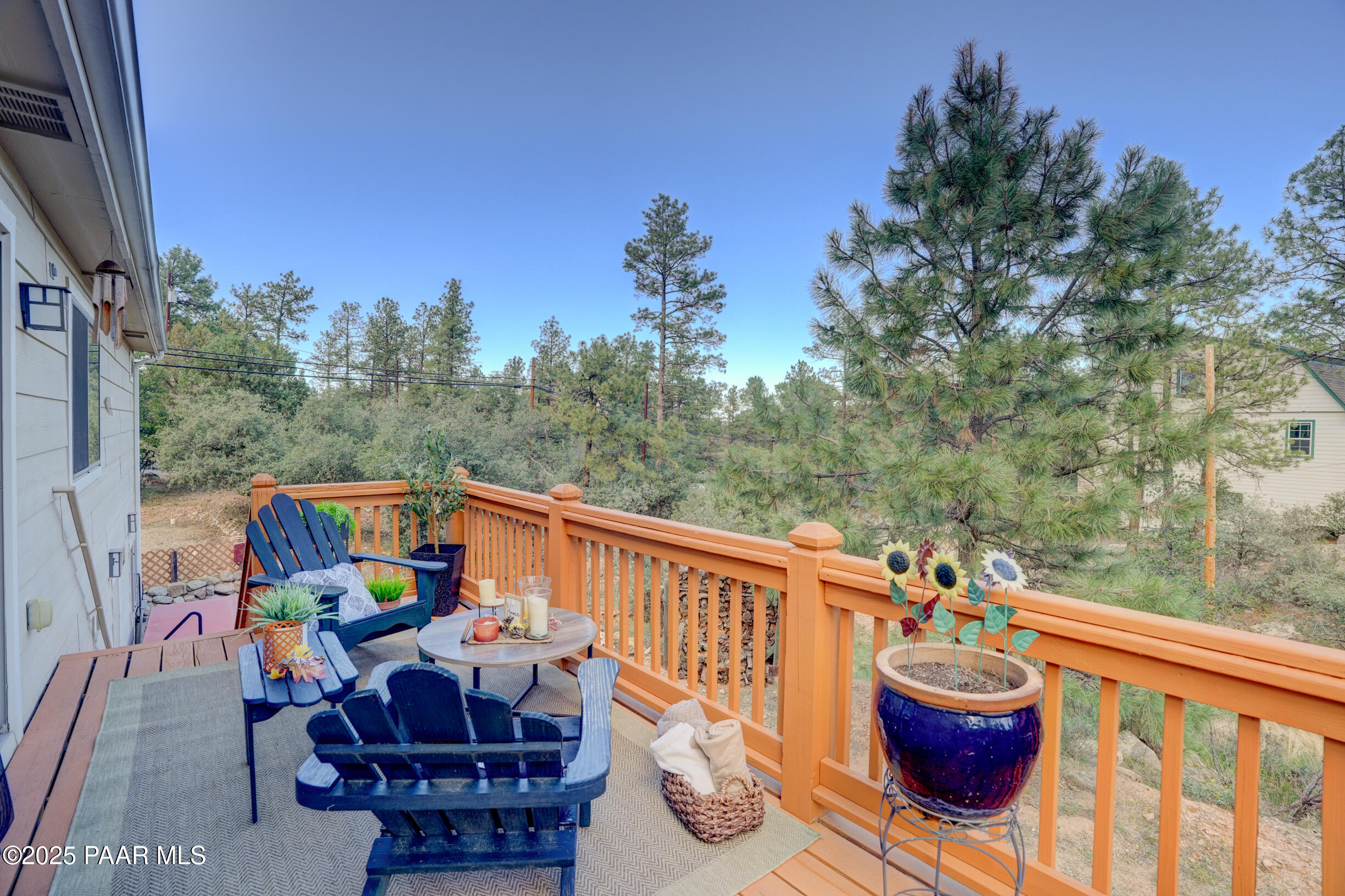 1101 S Milton Avenue