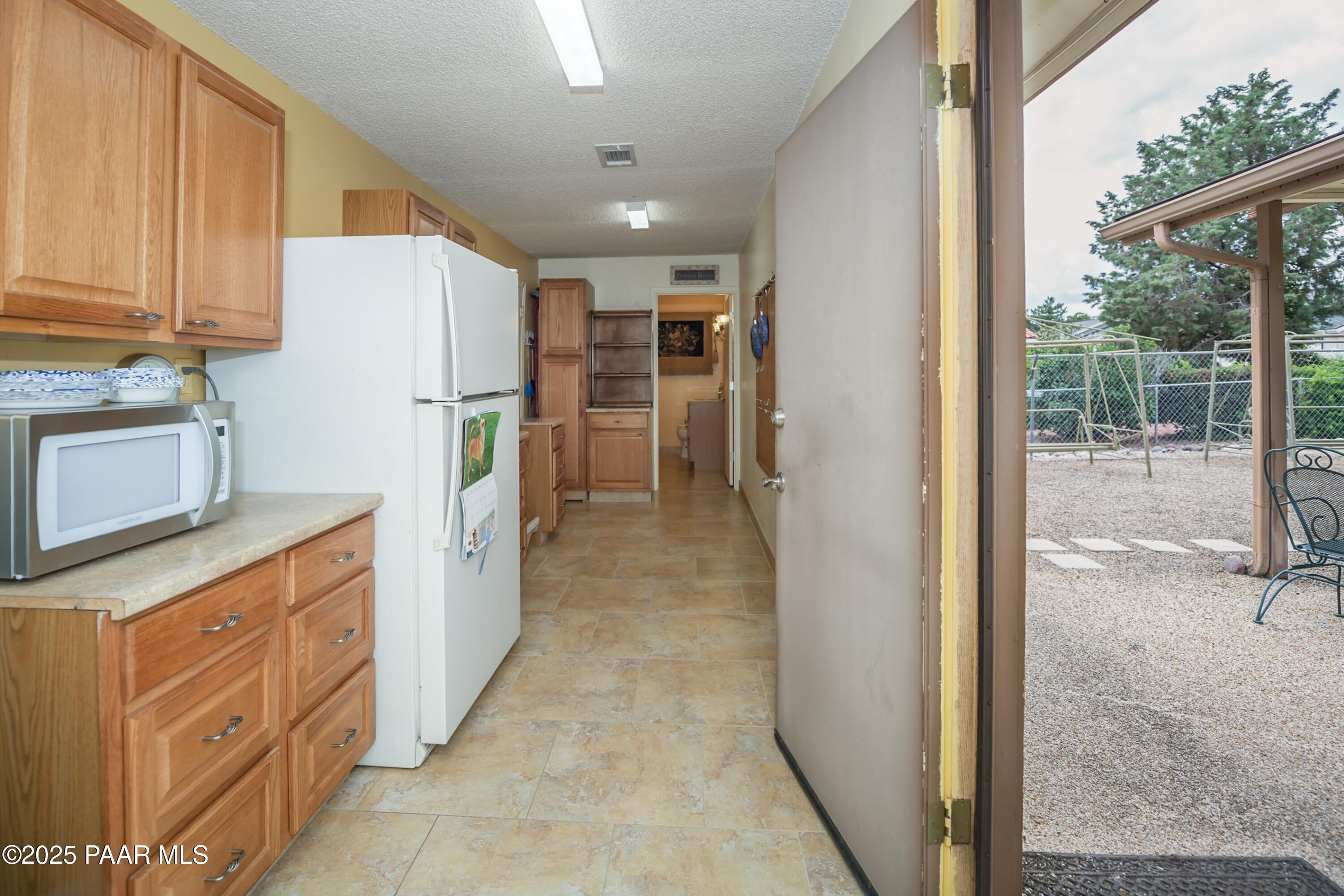 1170 N Broken Wagon Trail
