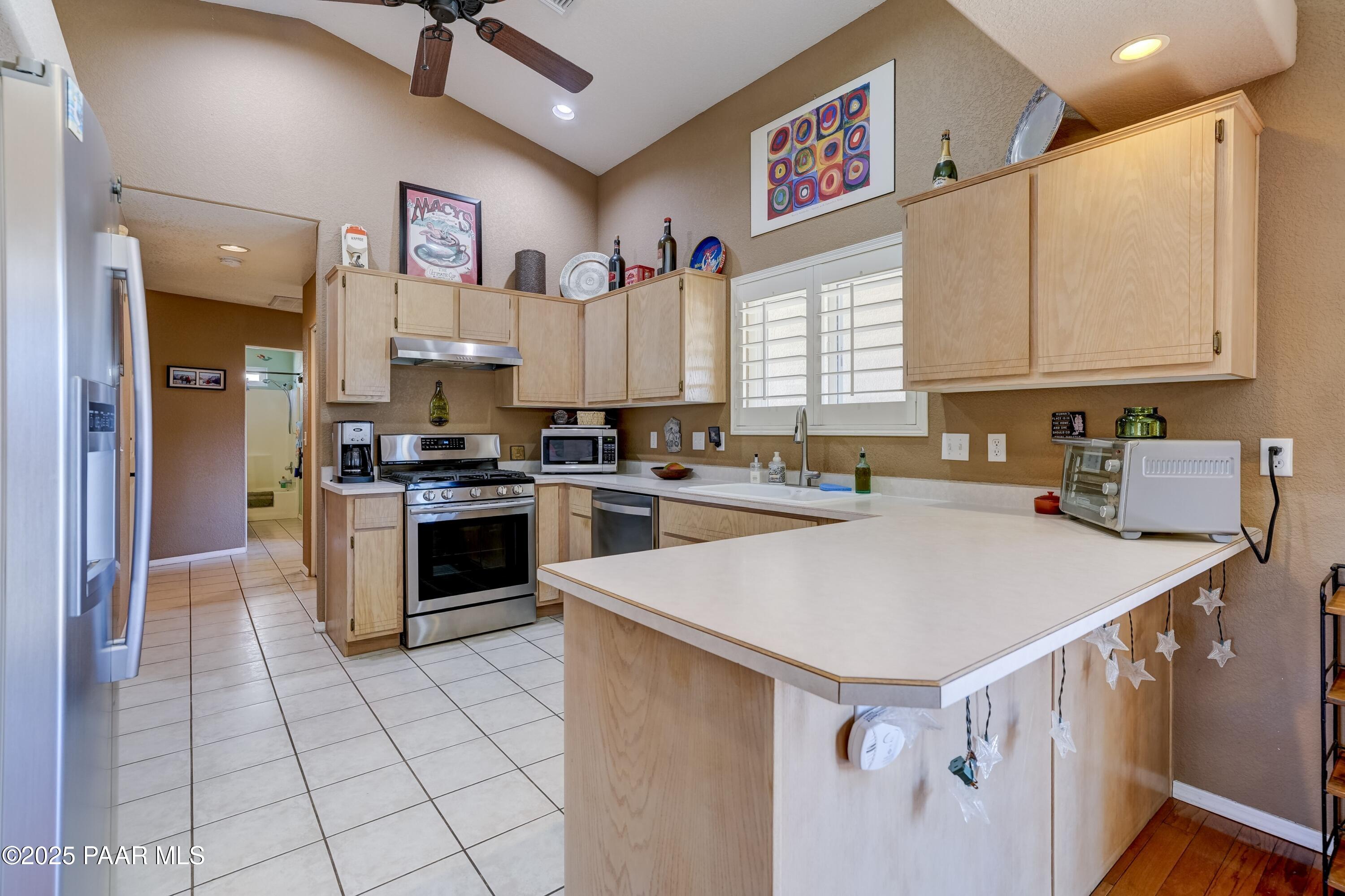 3293 Rose Lane