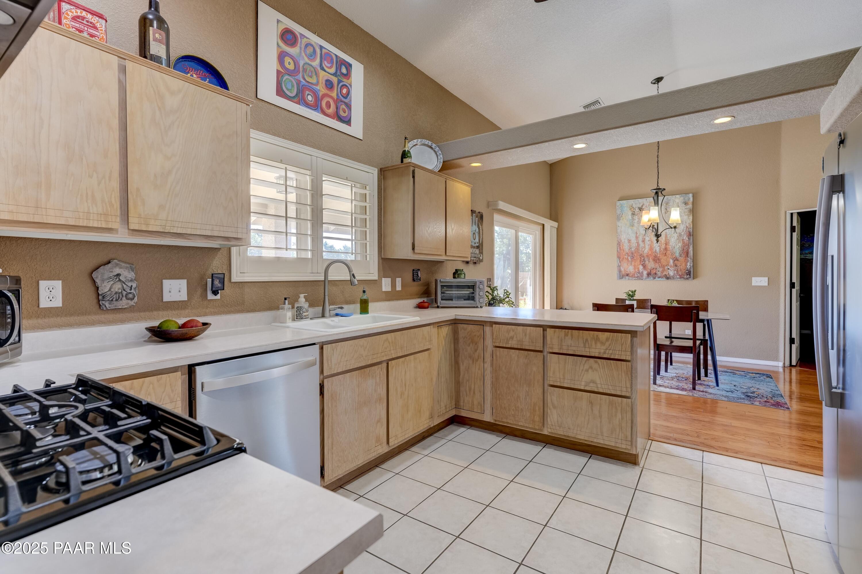 3293 Rose Lane