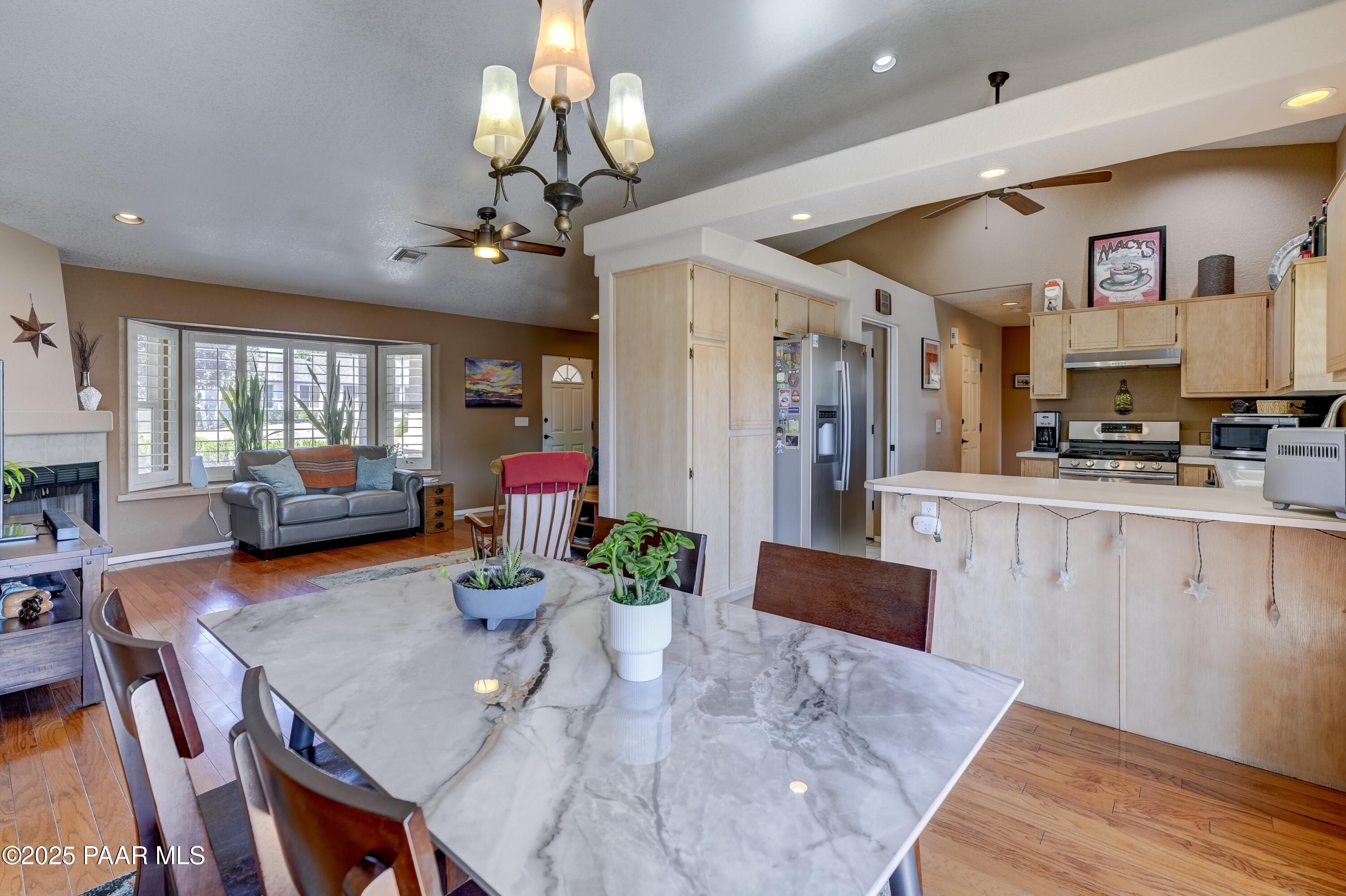3293 Rose Lane