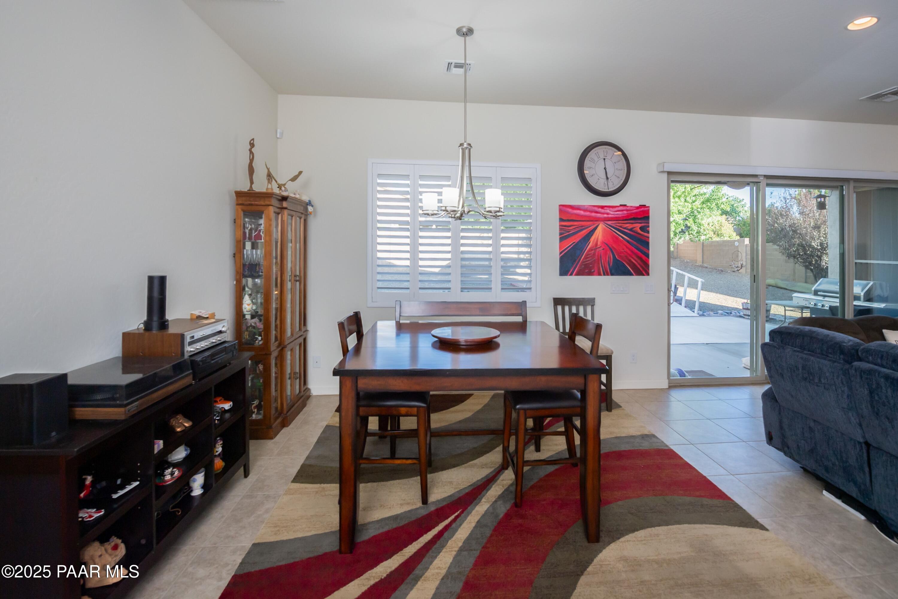 8289 N Sunset Ridge