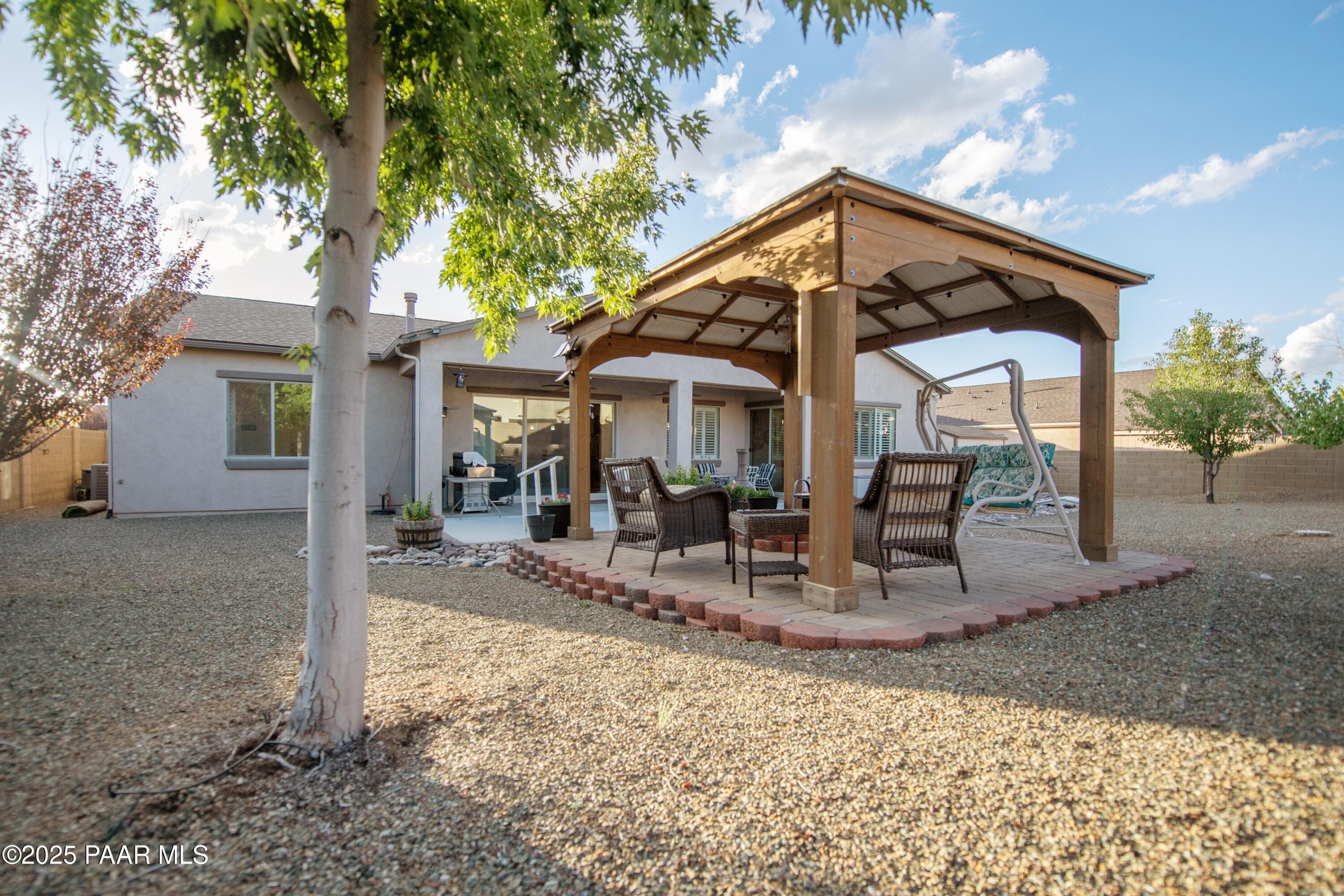 8289 N Sunset Ridge