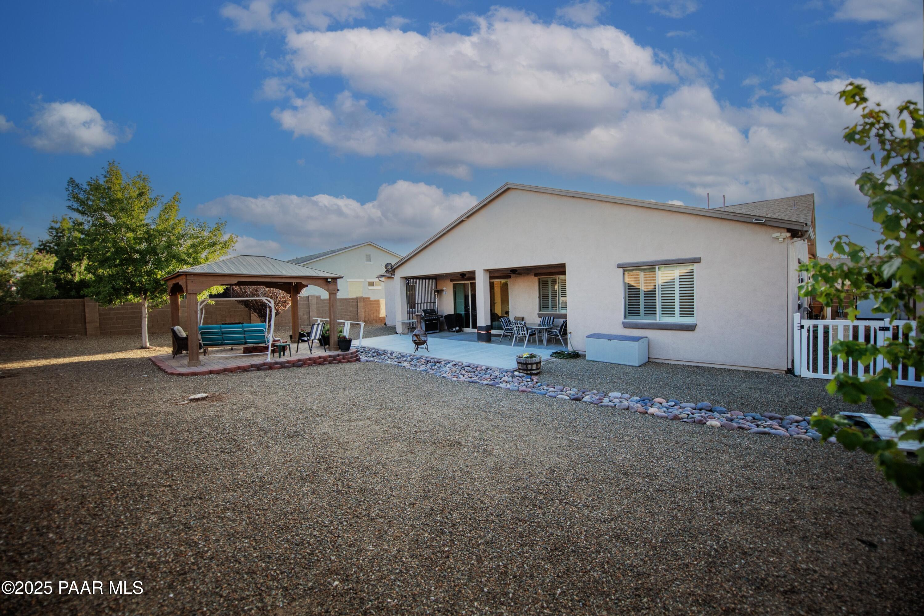 8289 N Sunset Ridge