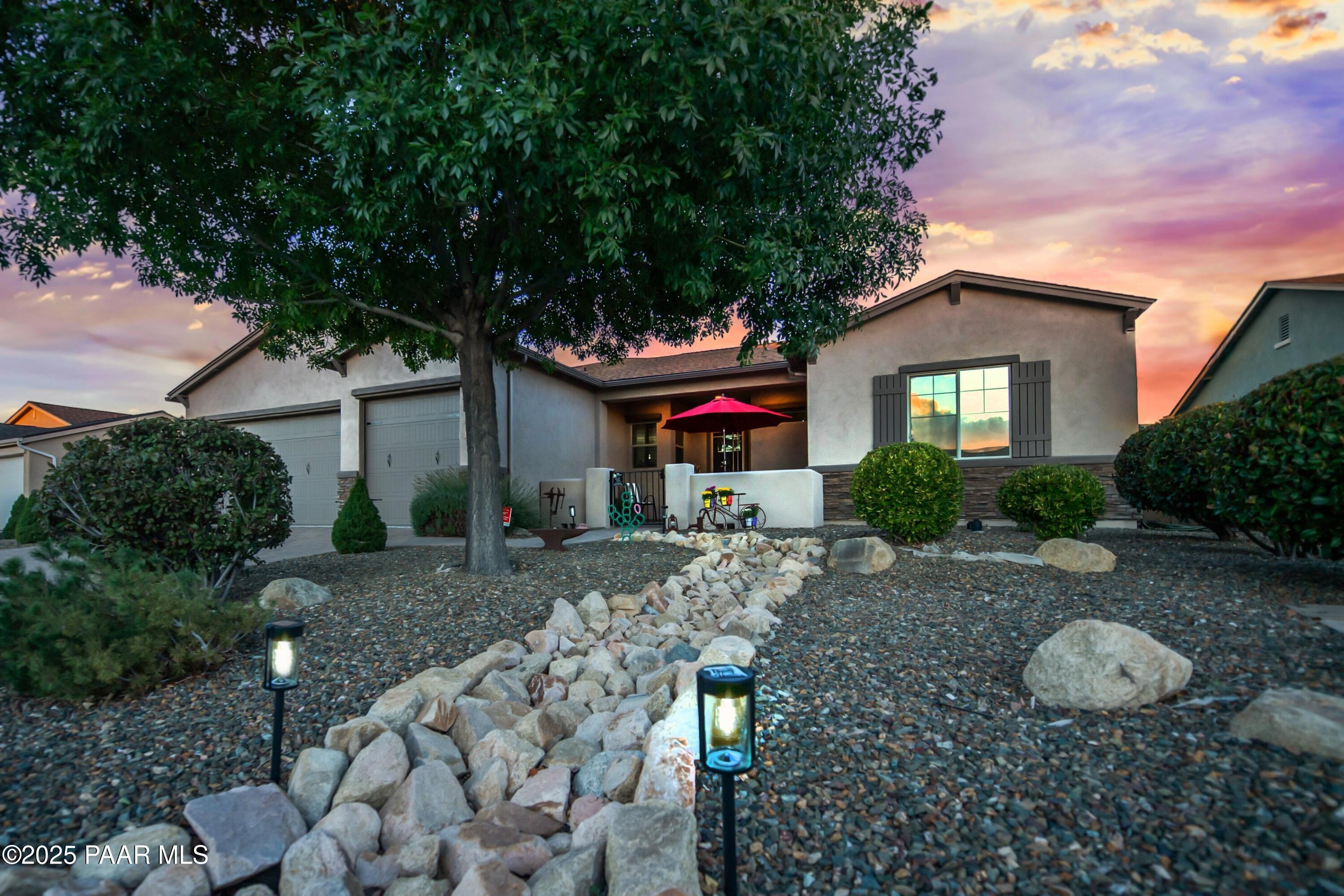 8289 N Sunset Ridge
