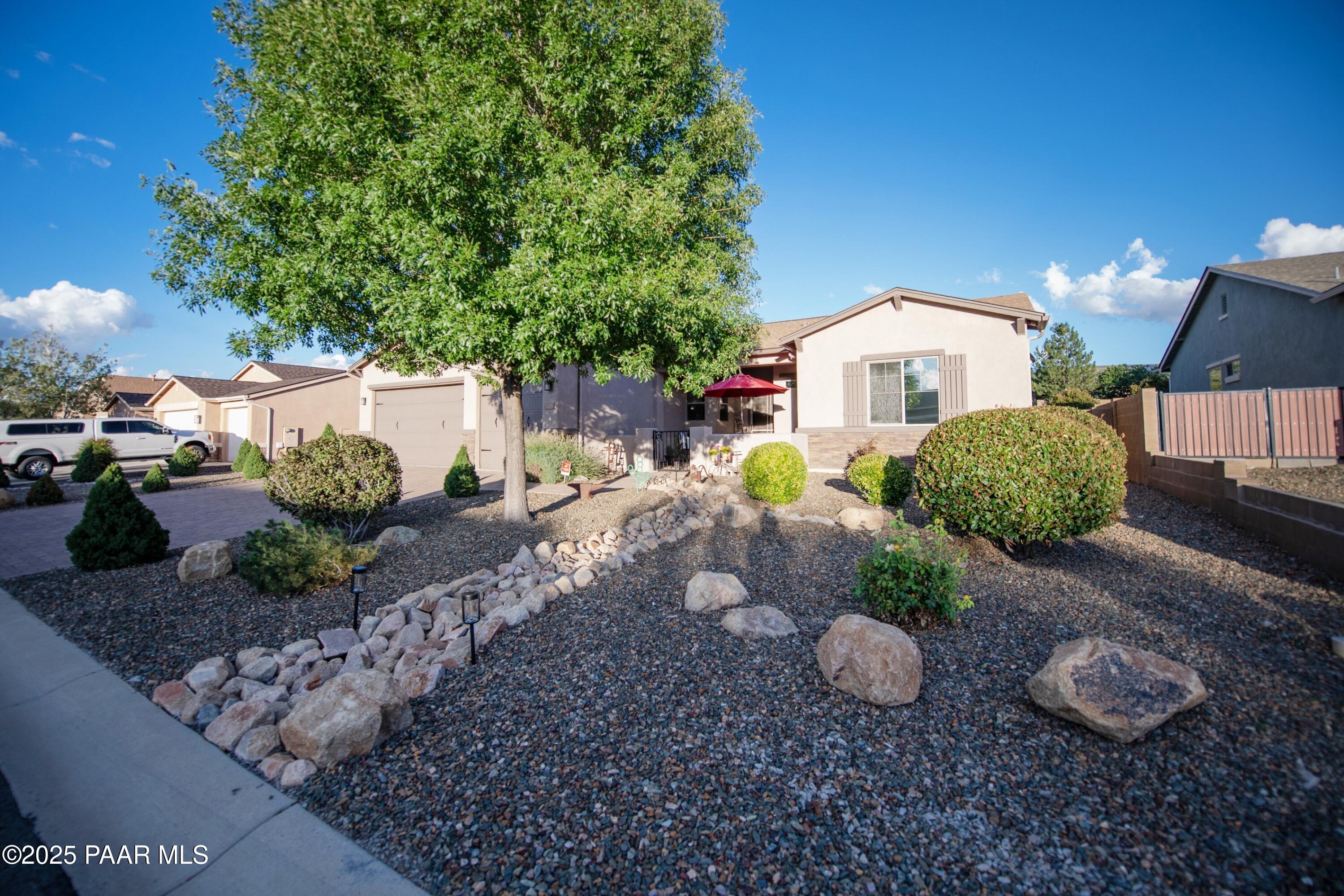 8289 N Sunset Ridge