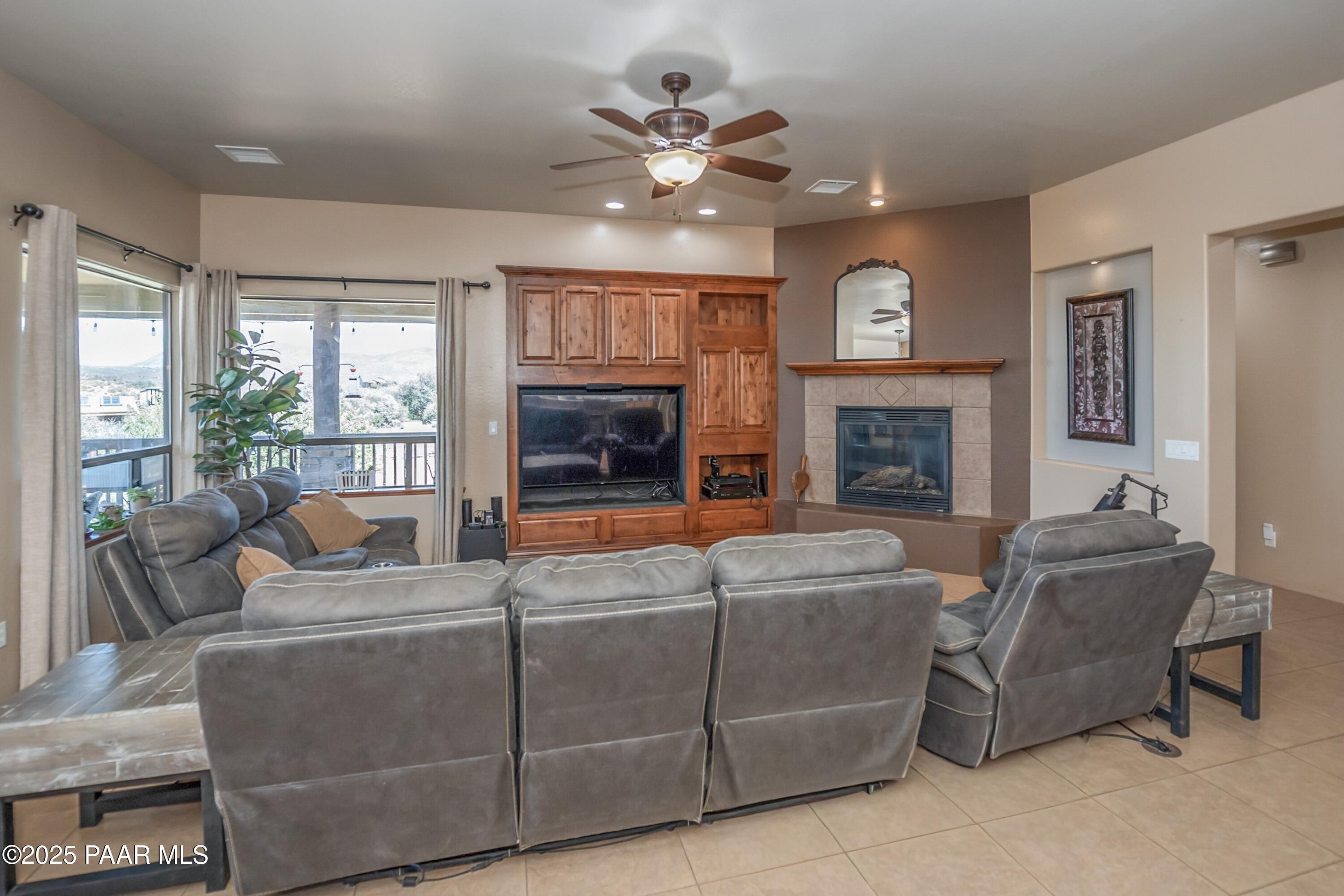 171 S Enchanted Road