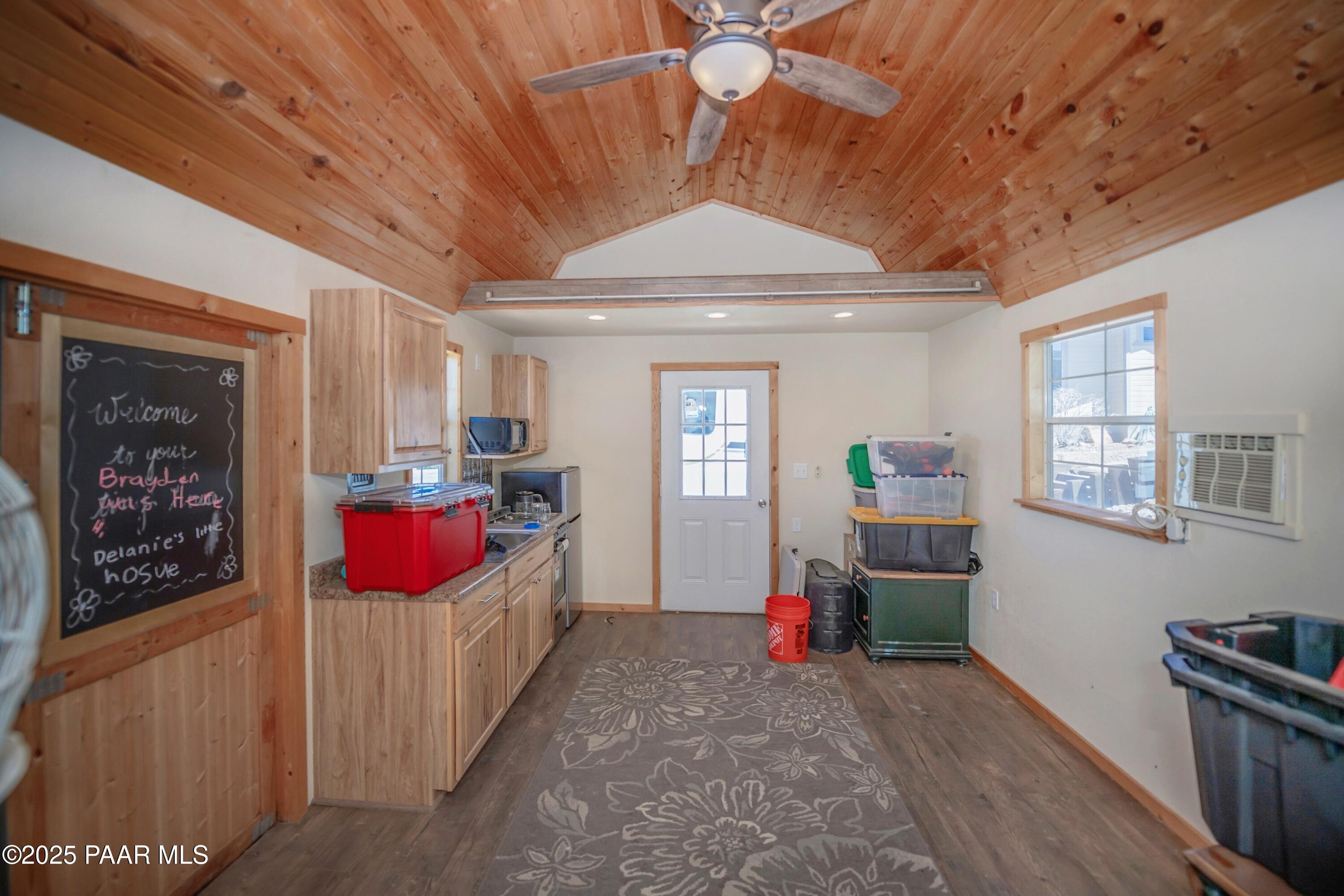 171 S Enchanted Road