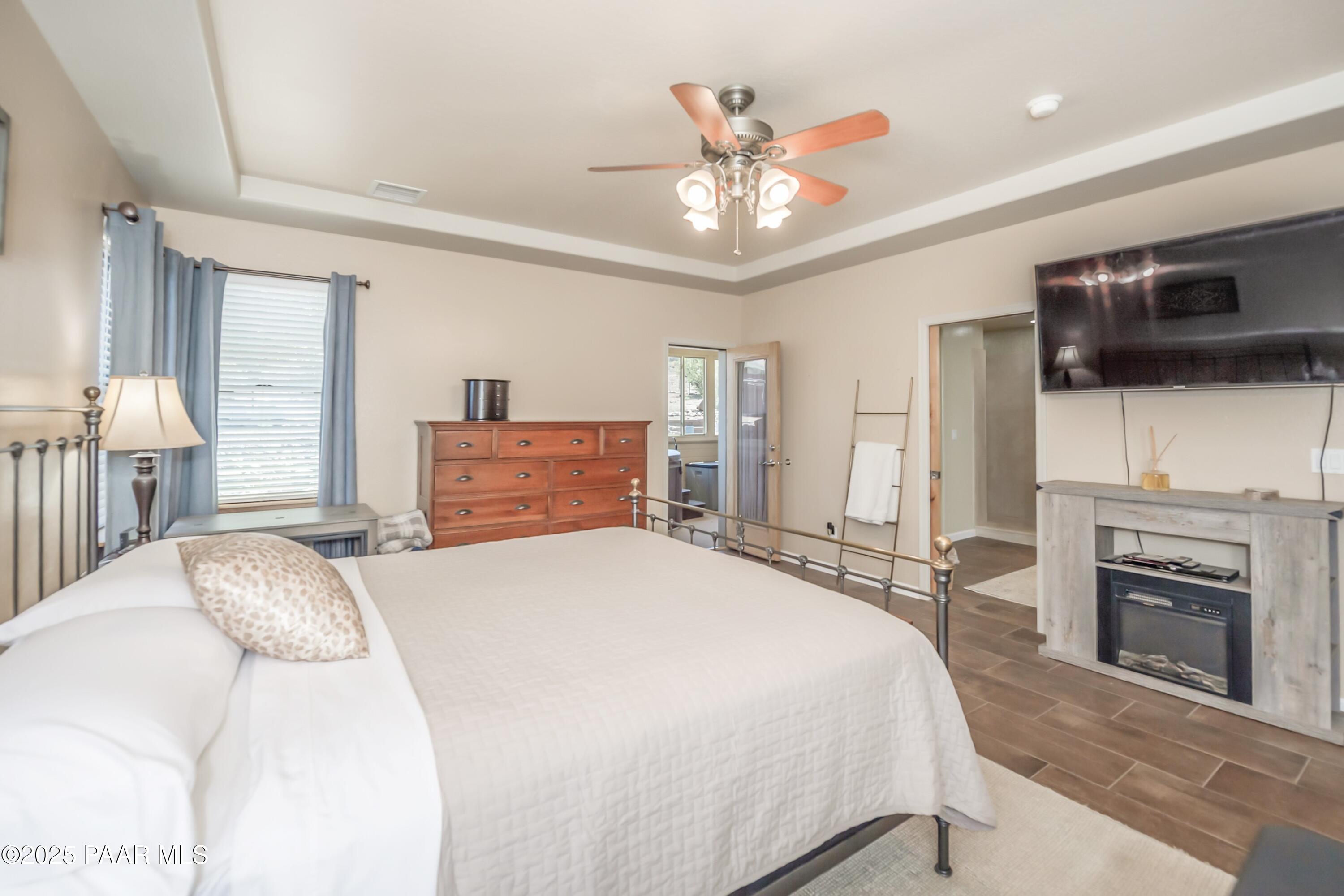 171 S Enchanted Road