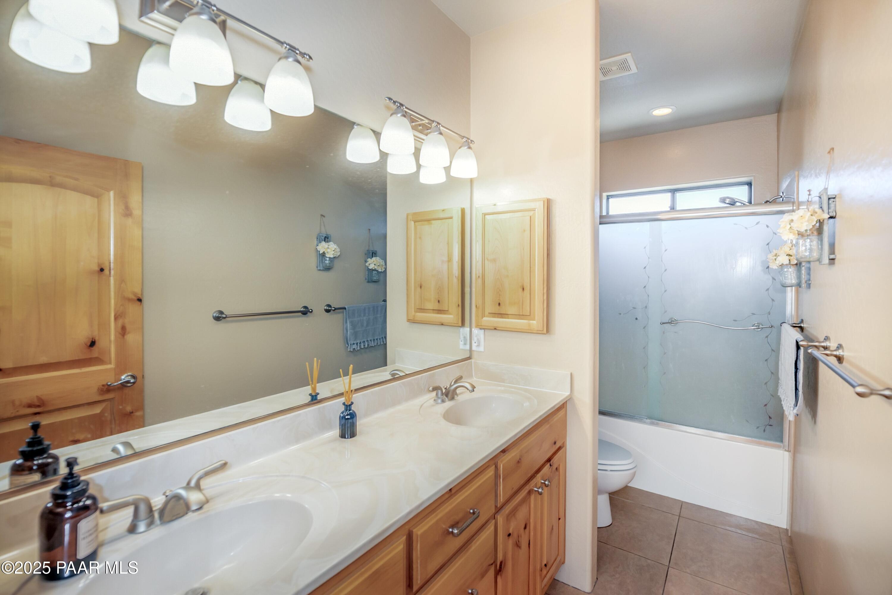 171 S Enchanted Road