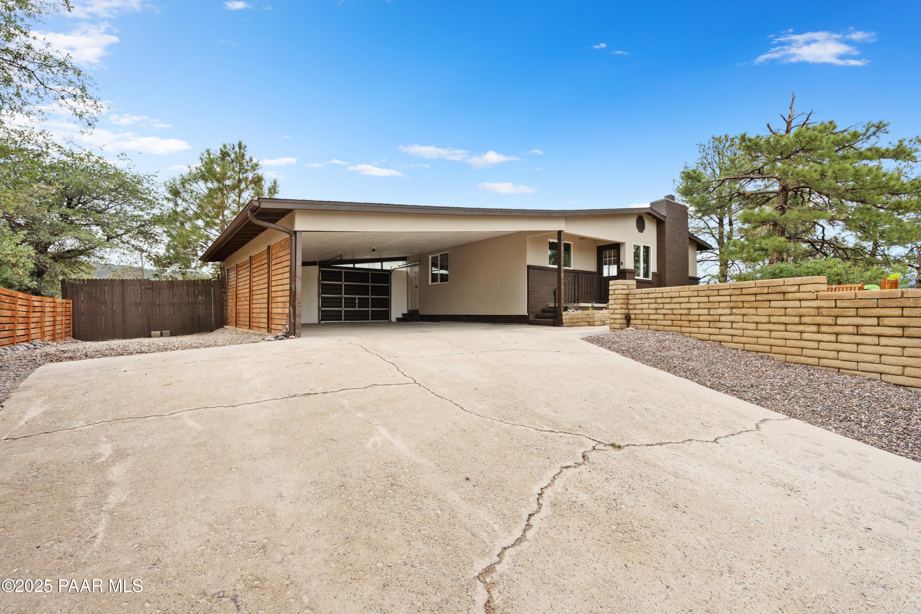 1148 S Corral Road