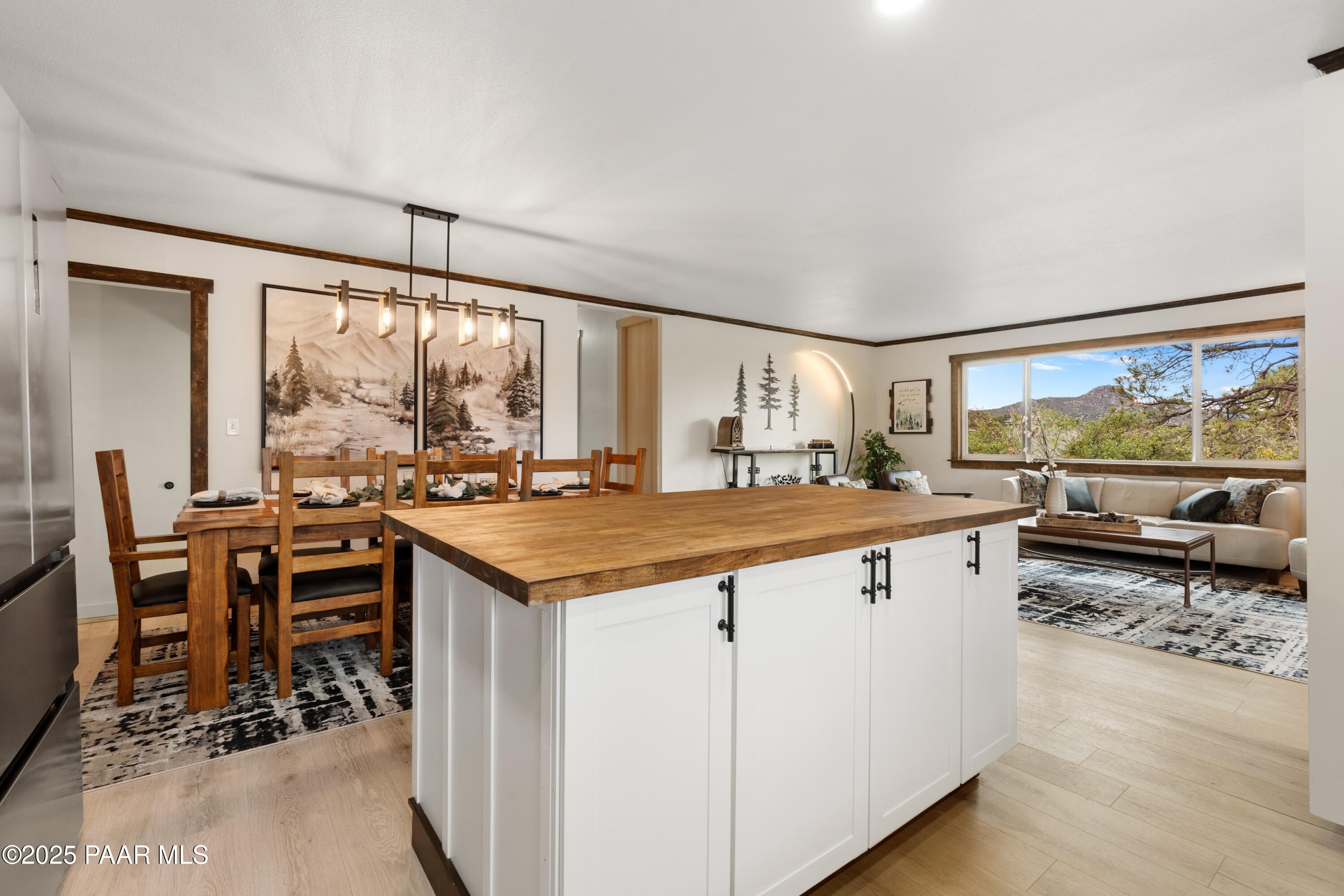 1148 S Corral Road