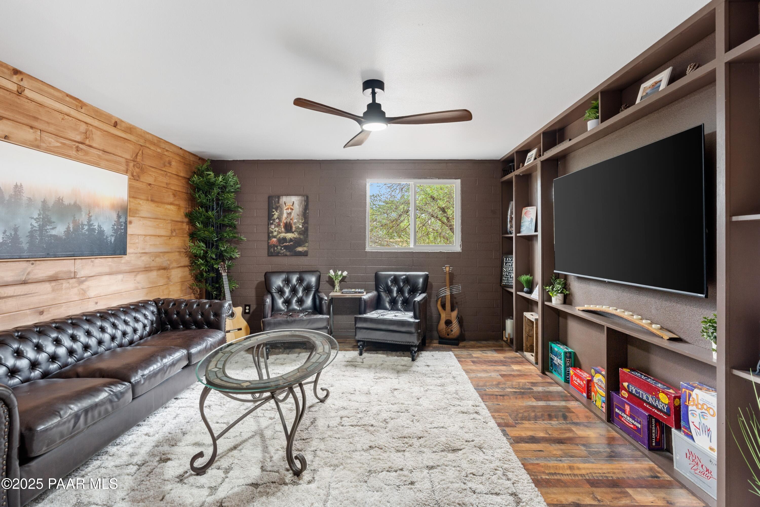 1148 S Corral Road