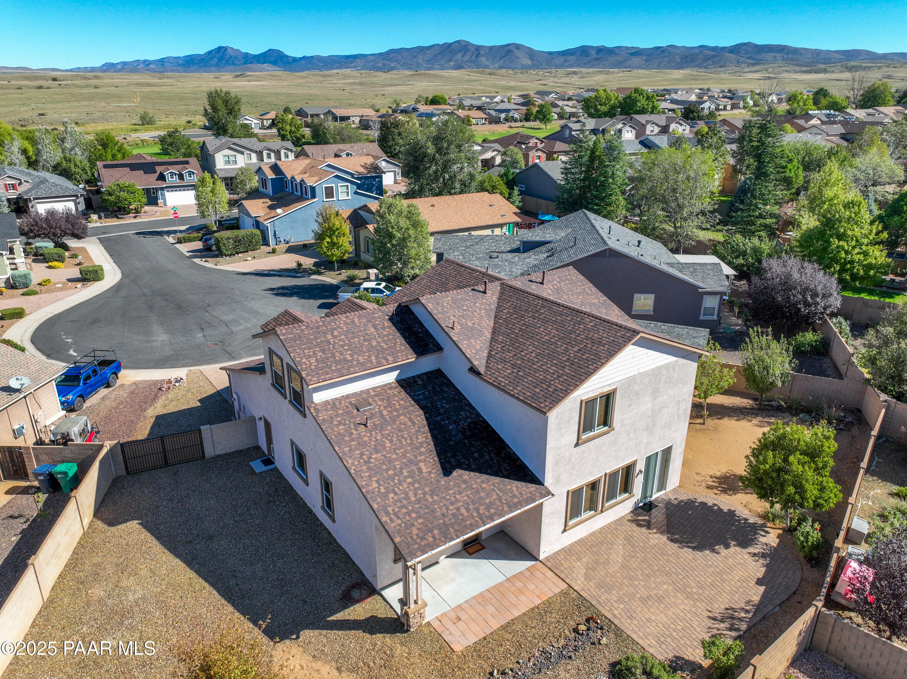 955 N Ceballos Court