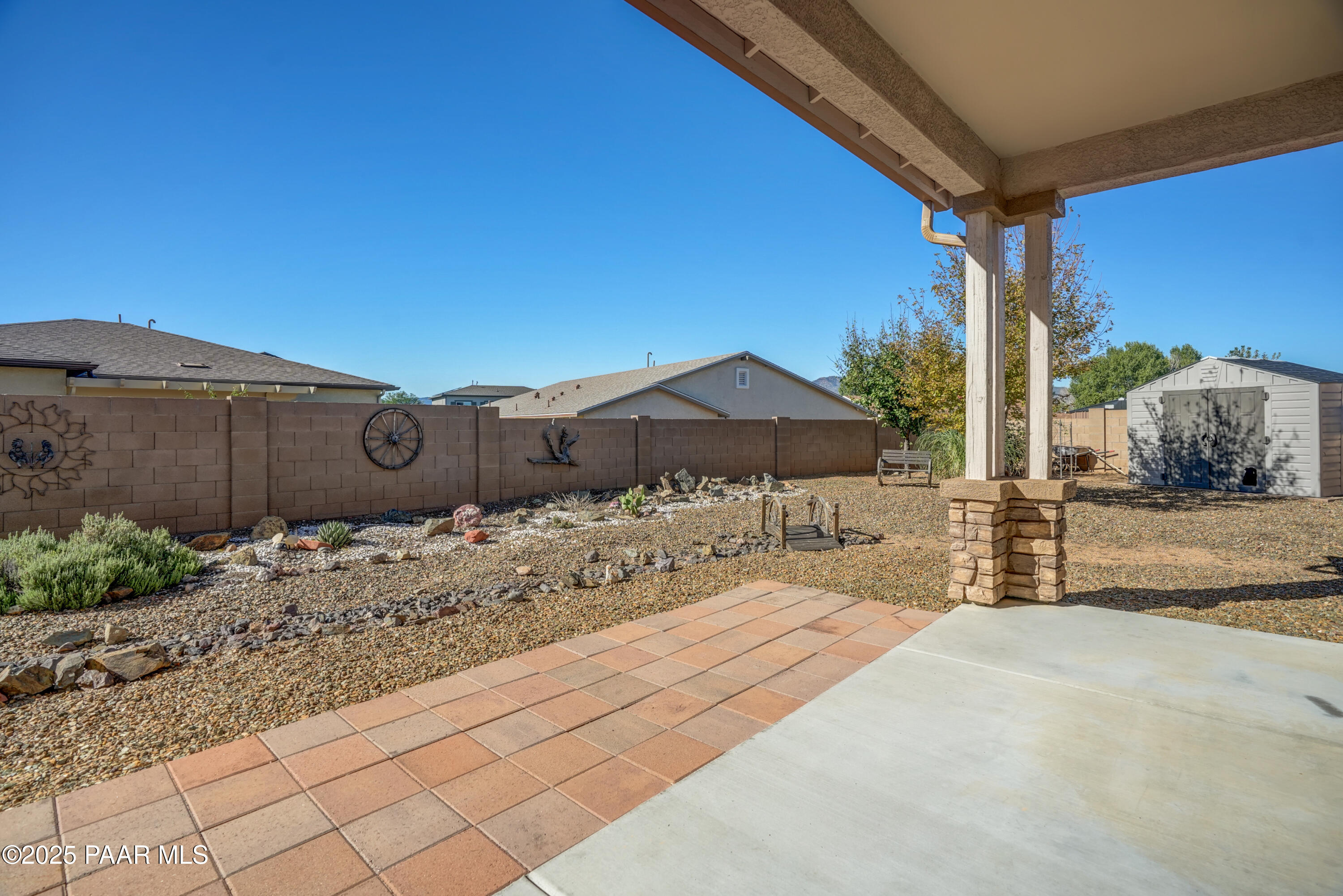 955 N Ceballos Court