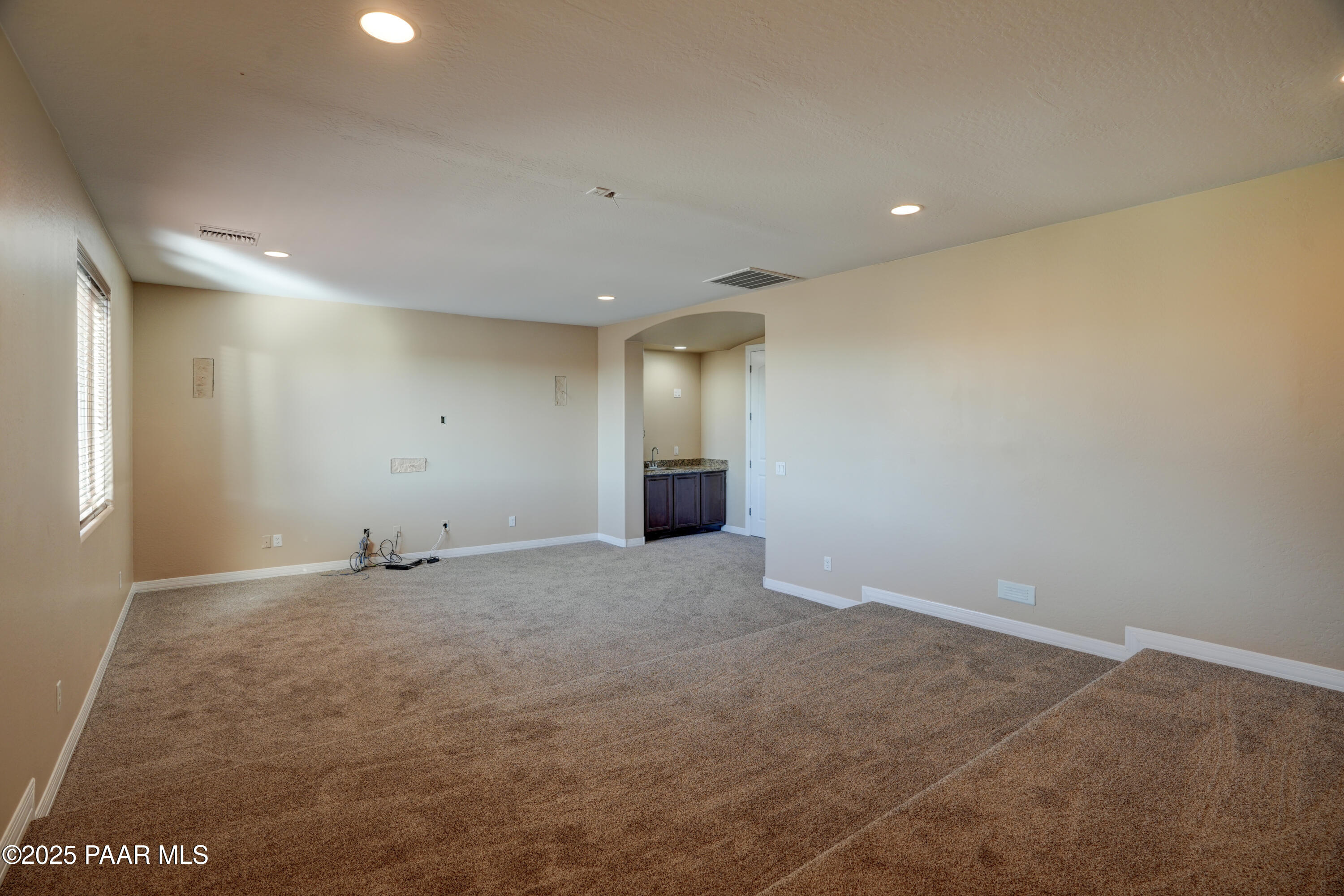 955 N Ceballos Court