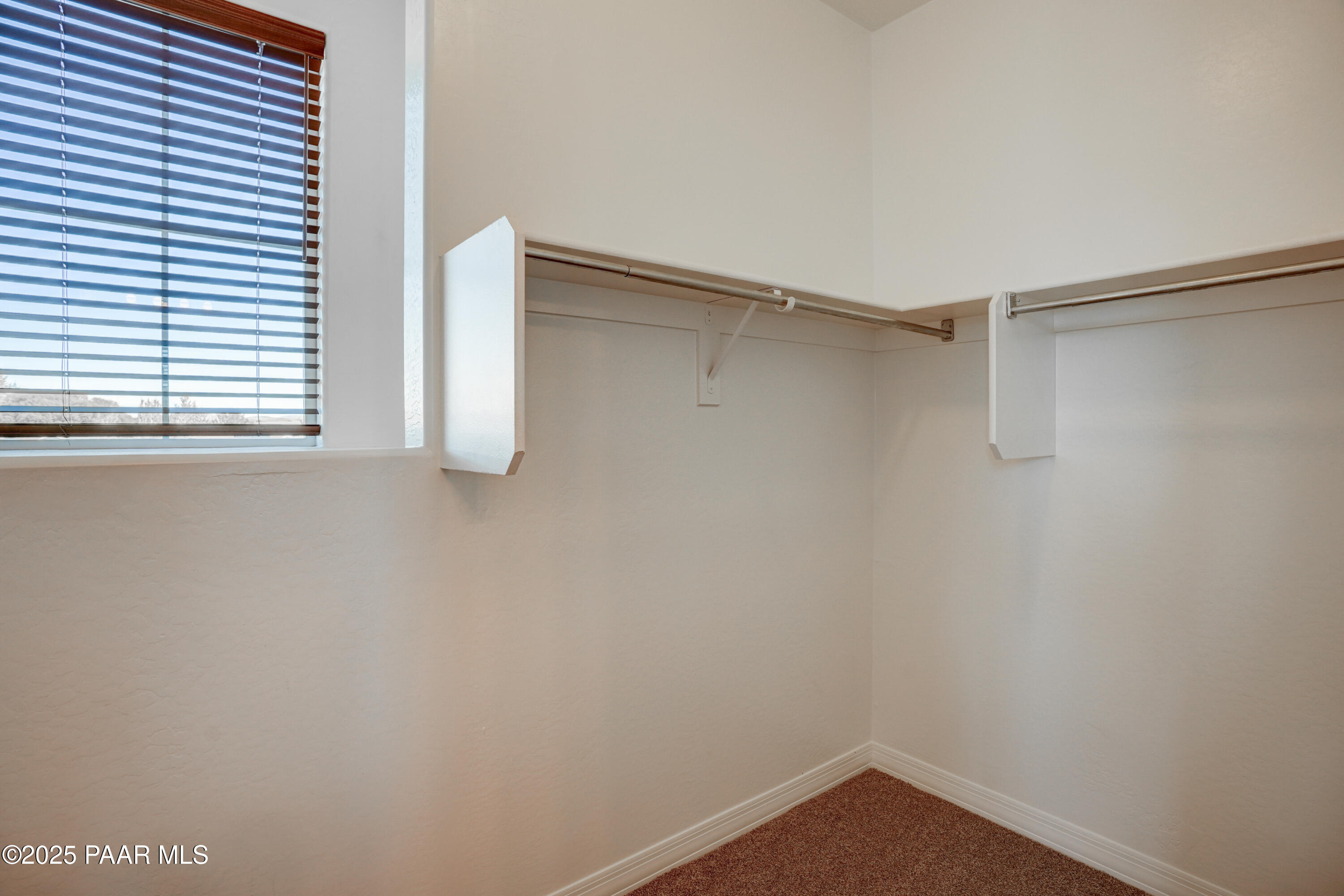 955 N Ceballos Court