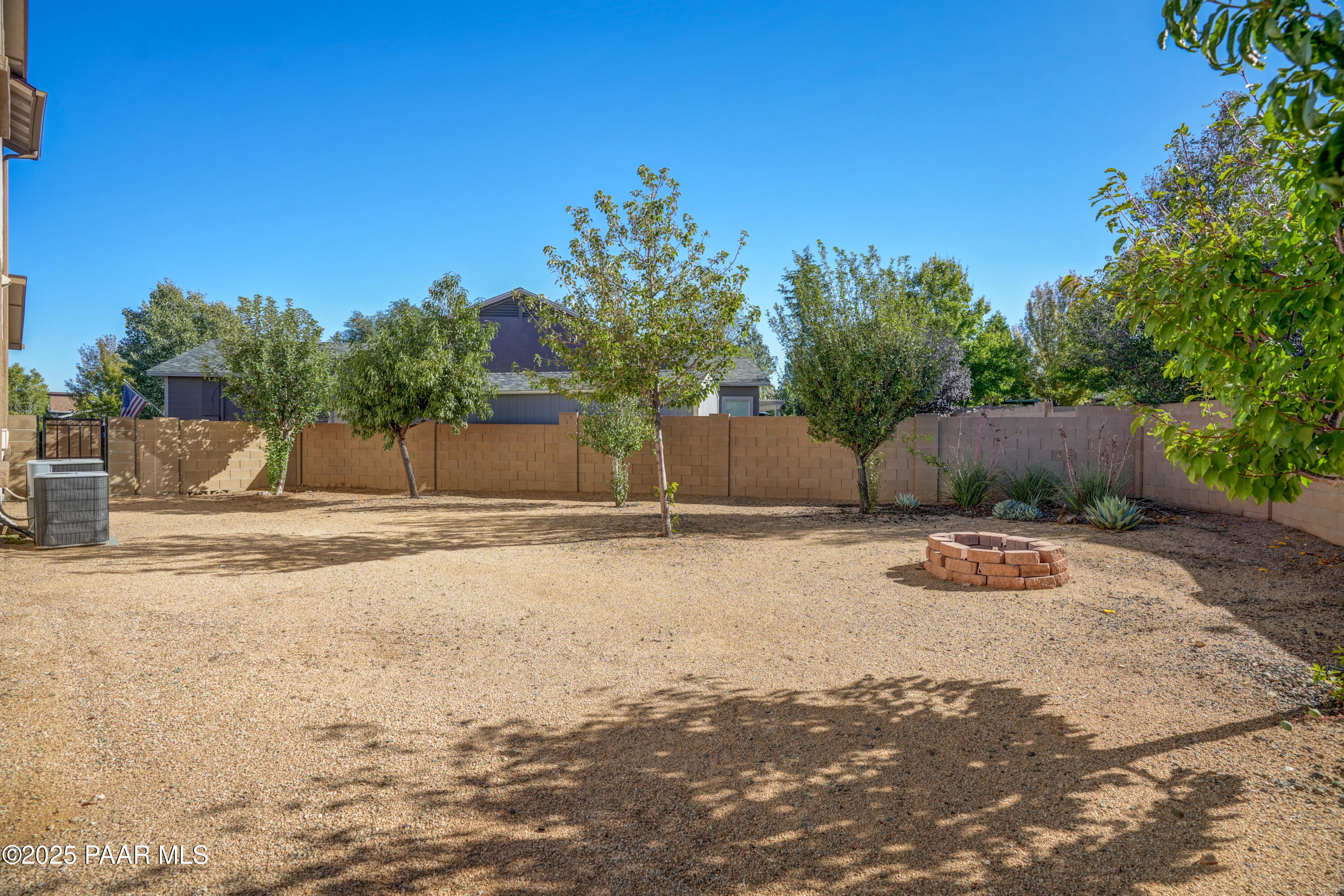 955 N Ceballos Court