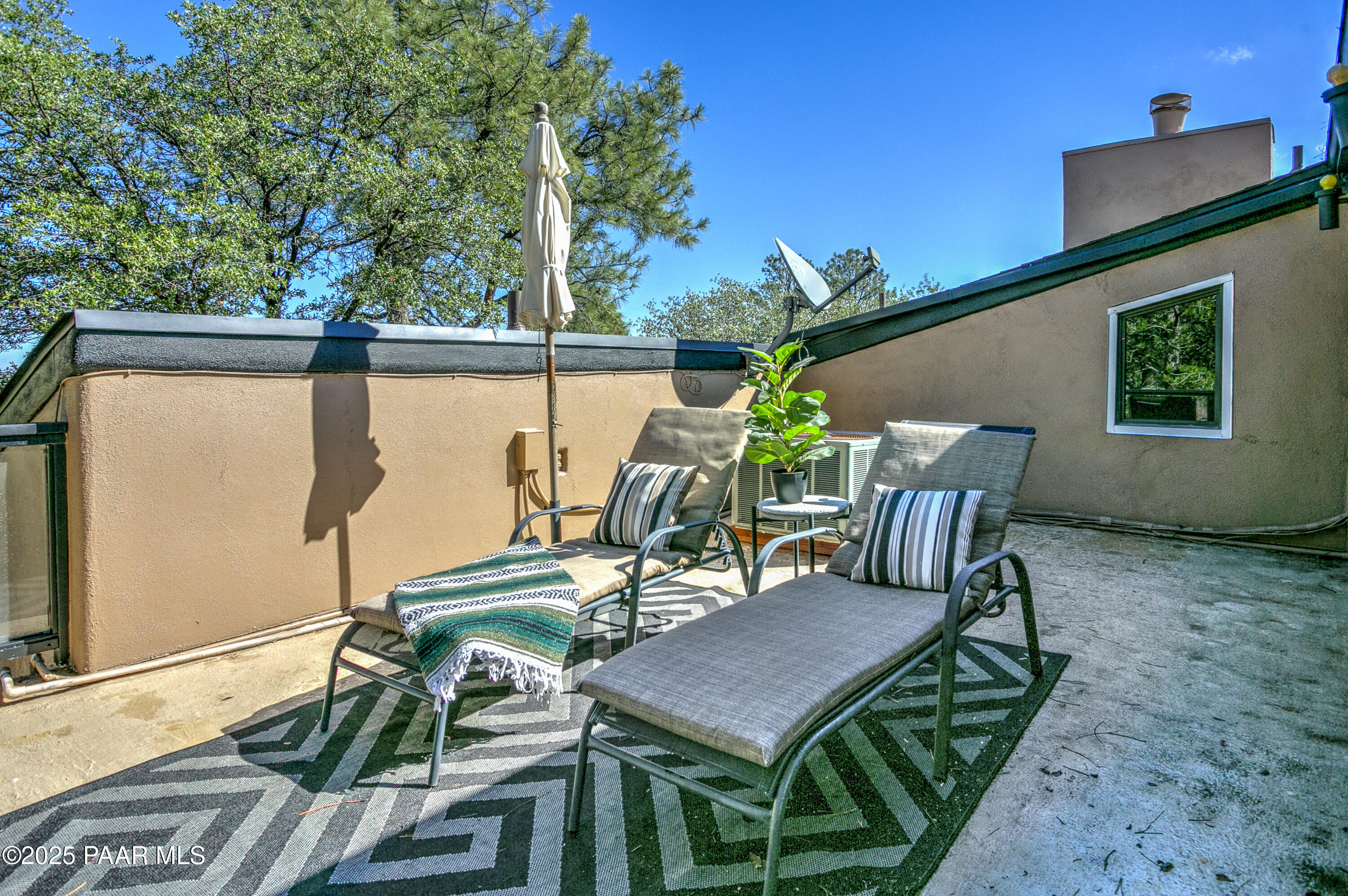 930 Country Club Drive