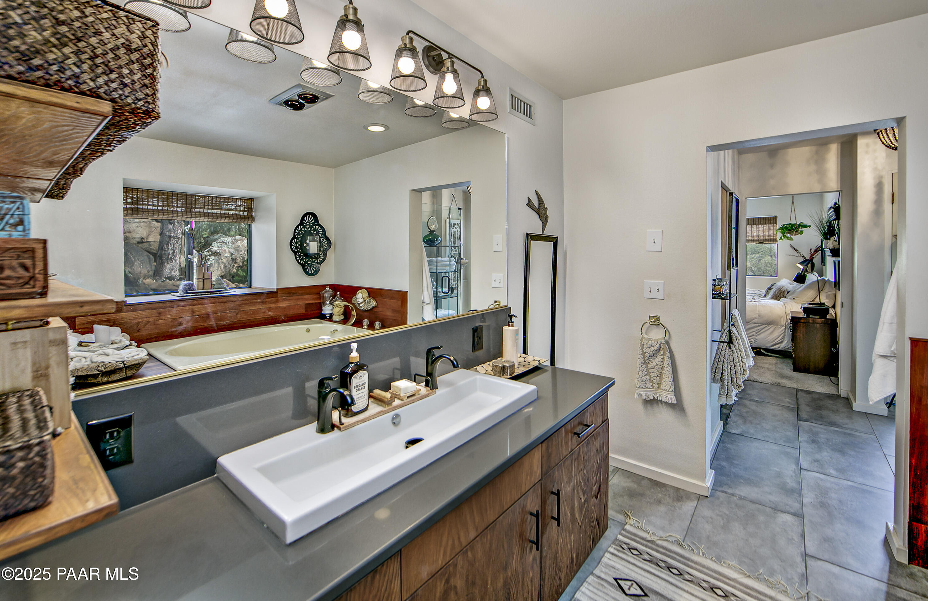 930 Country Club Drive